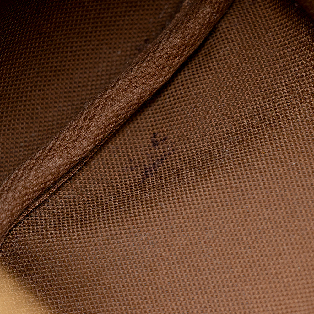 Louis Vuitton Monogram Canvas Speedy 30 Satchel - FINAL SALE (SHF-17824)