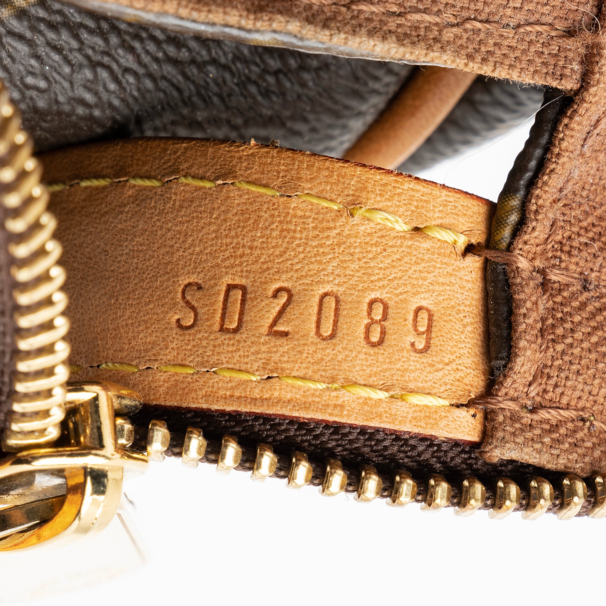 Louis Vuitton Monogram Canvas Stresa PM Shoulder Bag (SHF-BFaPWf)