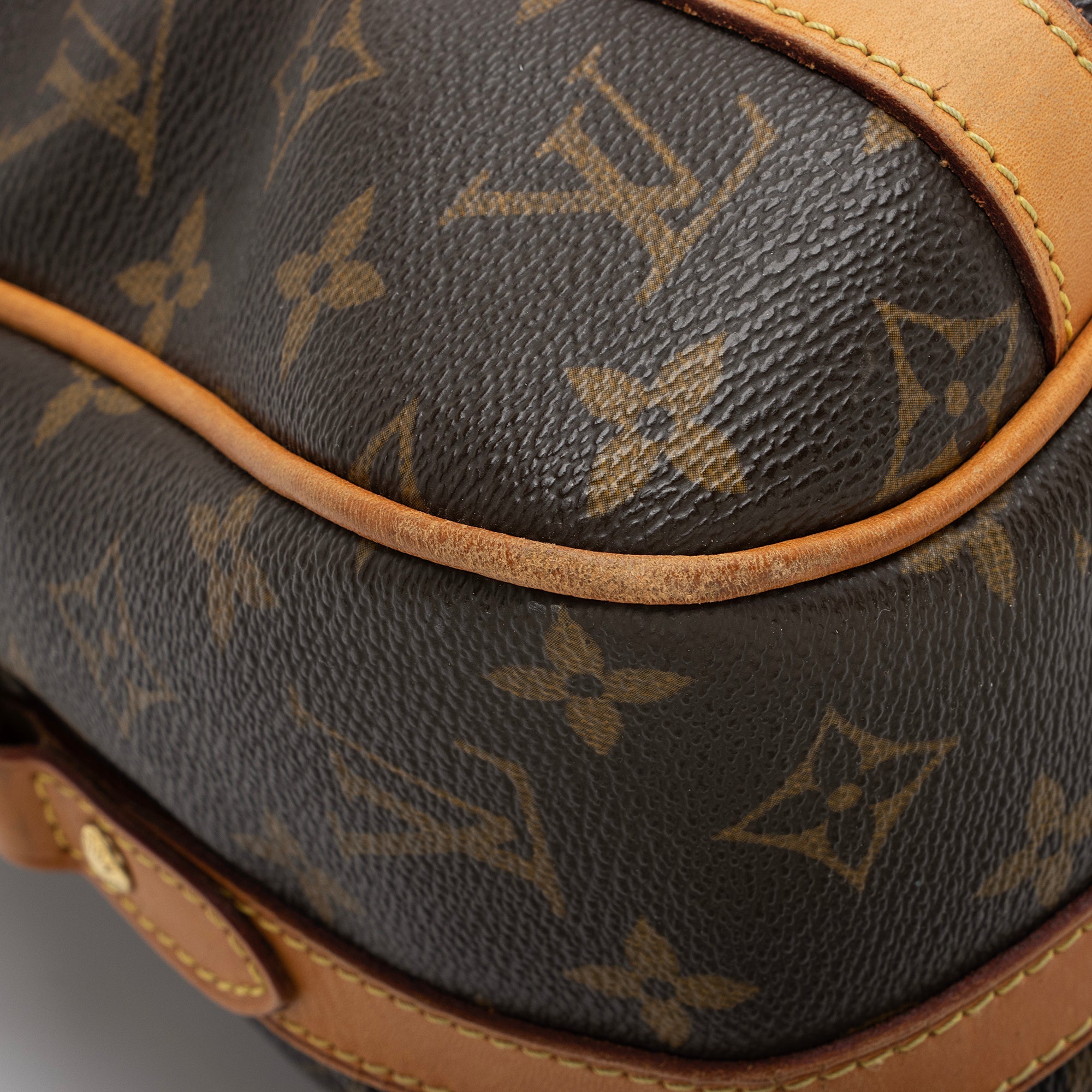 Louis Vuitton Monogram Canvas Stresa PM Shoulder Bag (SHF-BFaPWf)