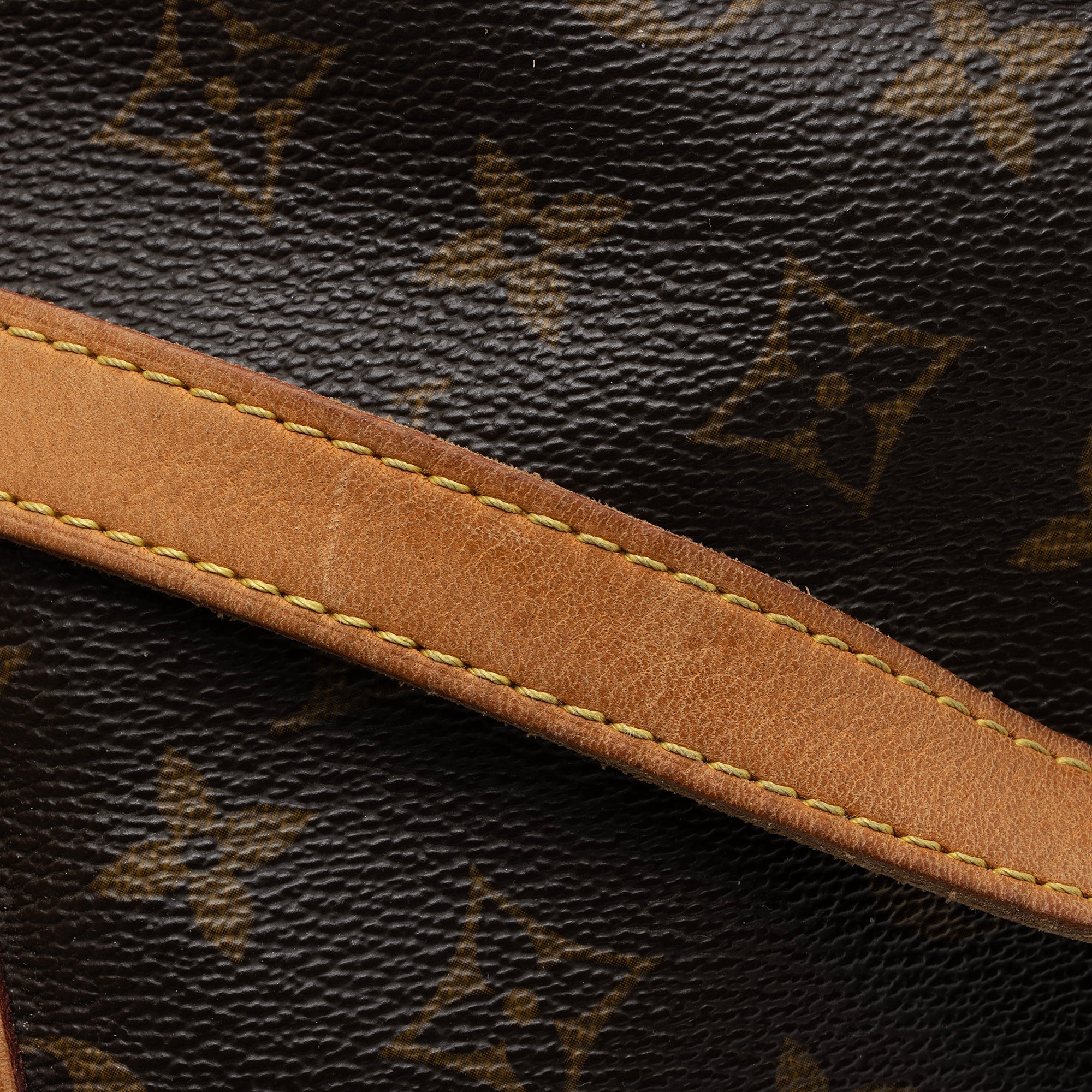 Louis Vuitton Monogram Canvas Stresa PM Shoulder Bag (SHF-BFaPWf)