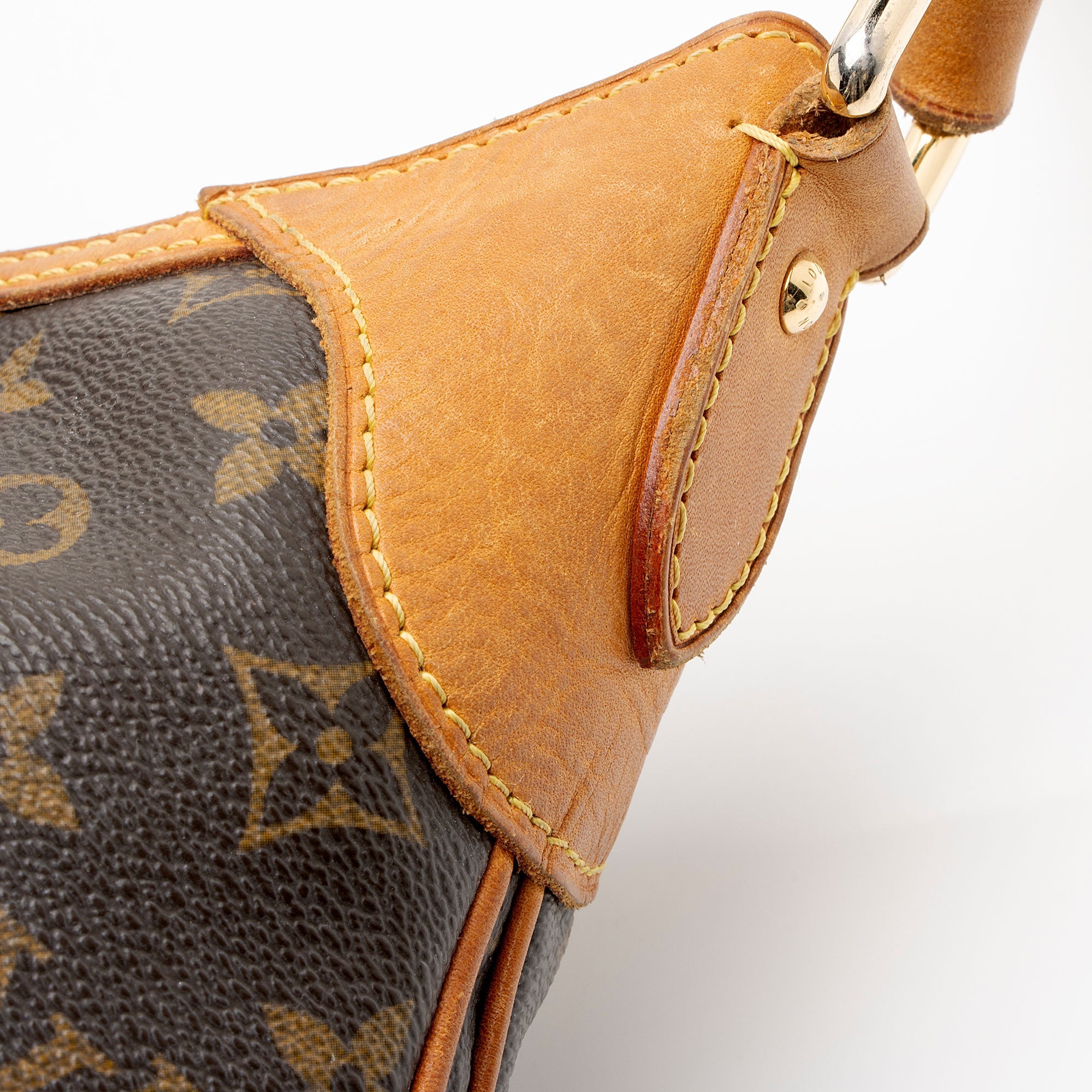 Louis Vuitton Monogram Canvas Thames GM Shoulder Bag