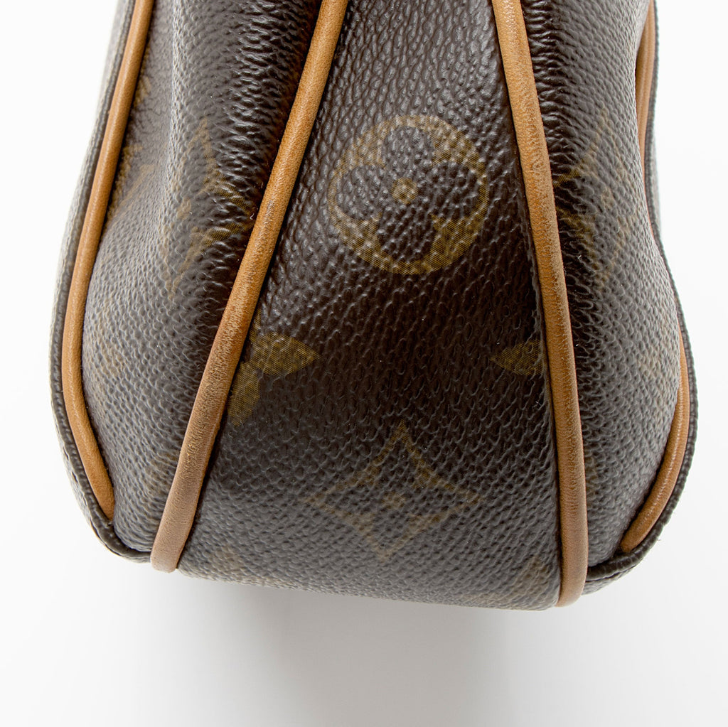 Louis Vuitton Monogram Canvas Thames PM Shoulder Bag