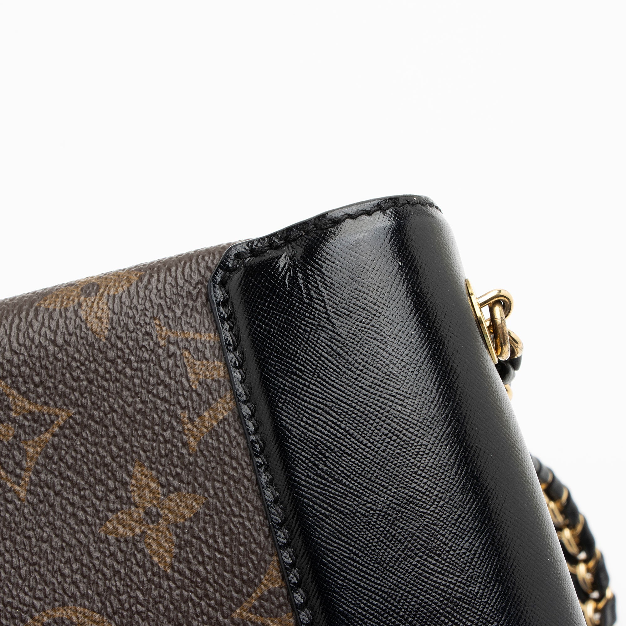 Louis Vuitton Monogram Canvas Thelma Pochette