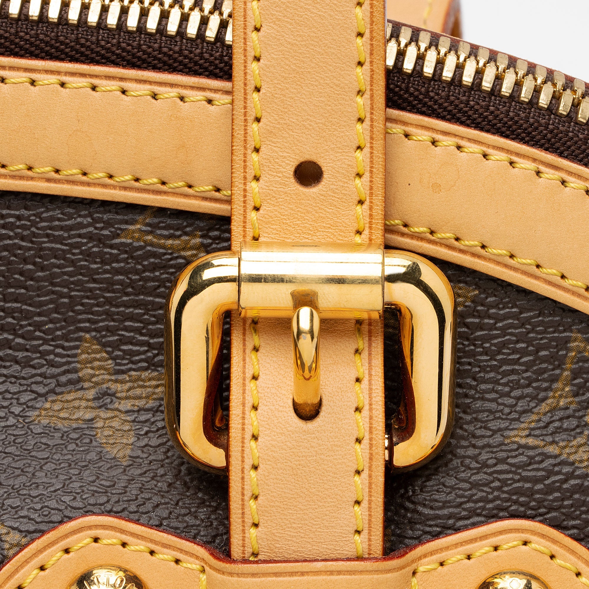 Louis Vuitton Monogram Canvas Tivoli GM Satchel (SHF-pqoj3V)