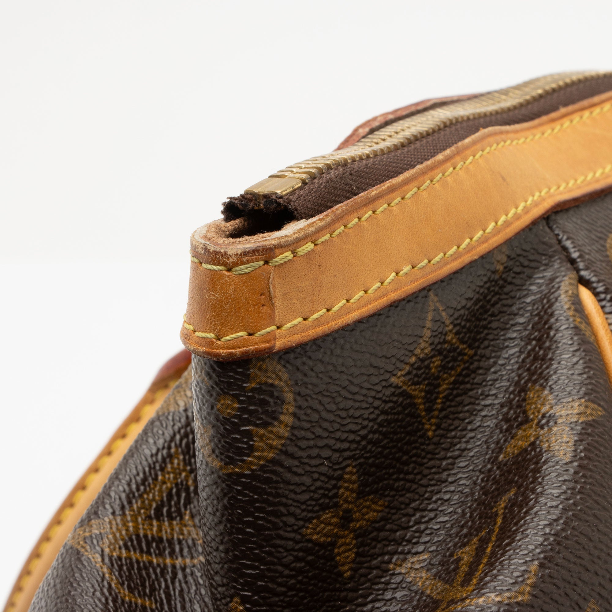 Louis Vuitton Monogram Canvas Tivoli PM Satchel (SHF-ZLpvwJ)