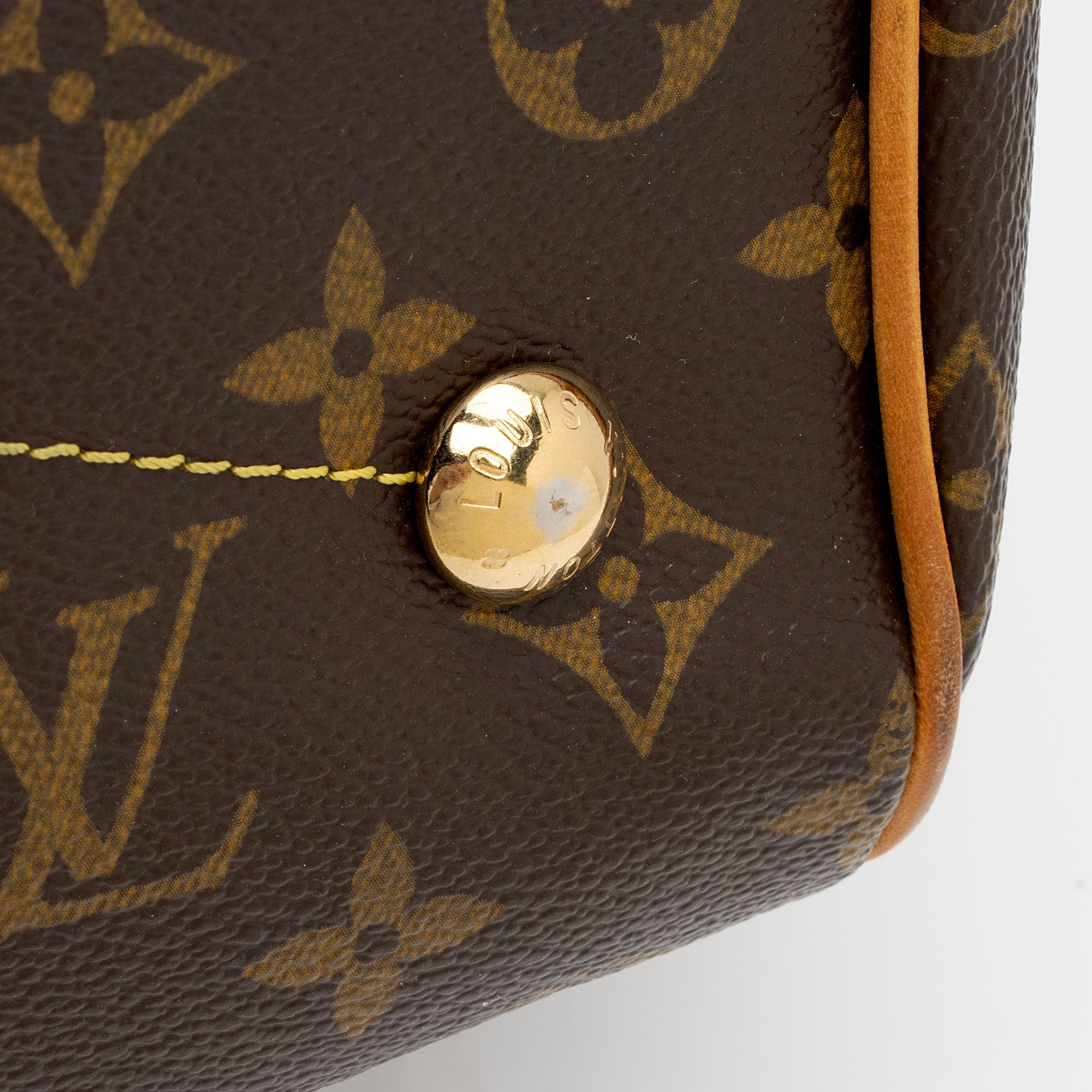 Louis Vuitton Monogram Canvas Tivoli PM Satchel (SHF-ChwQKH)