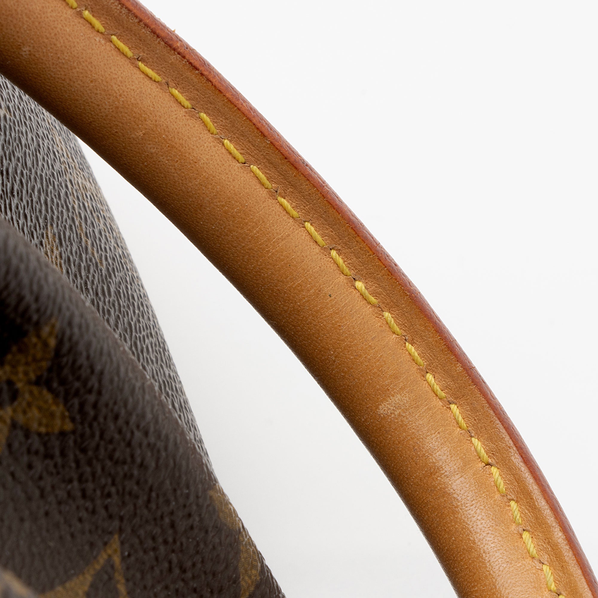 Louis Vuitton Monogram Canvas Tivoli PM Satchel (SHF-Q9Eq98)