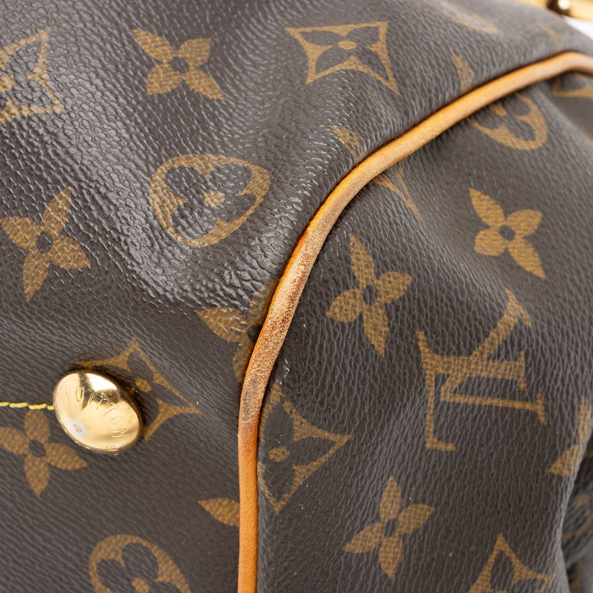 Louis Vuitton Monogram Canvas Tivoli PM Satchel (SHF-hNBpAm)