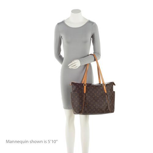 Louis Vuitton Monogram Canvas Totally MM Tote (SHF-BvXdJb)