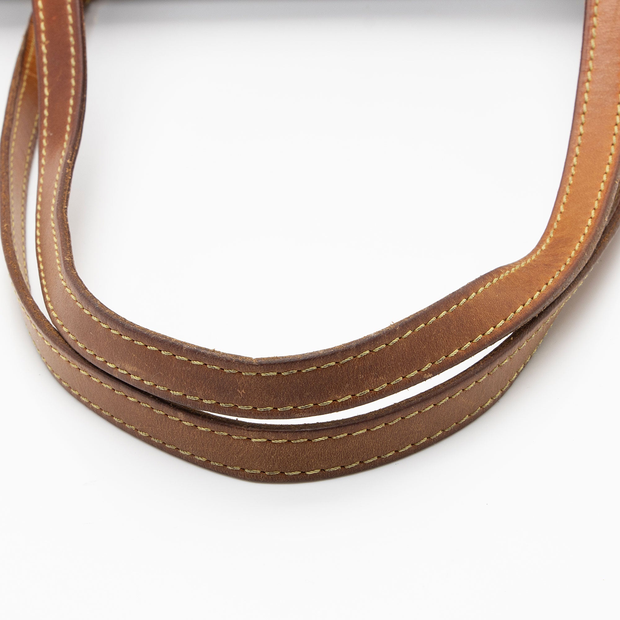 Louis Vuitton Monogram Canvas Totally MM Tote (SHF-LGduxF)