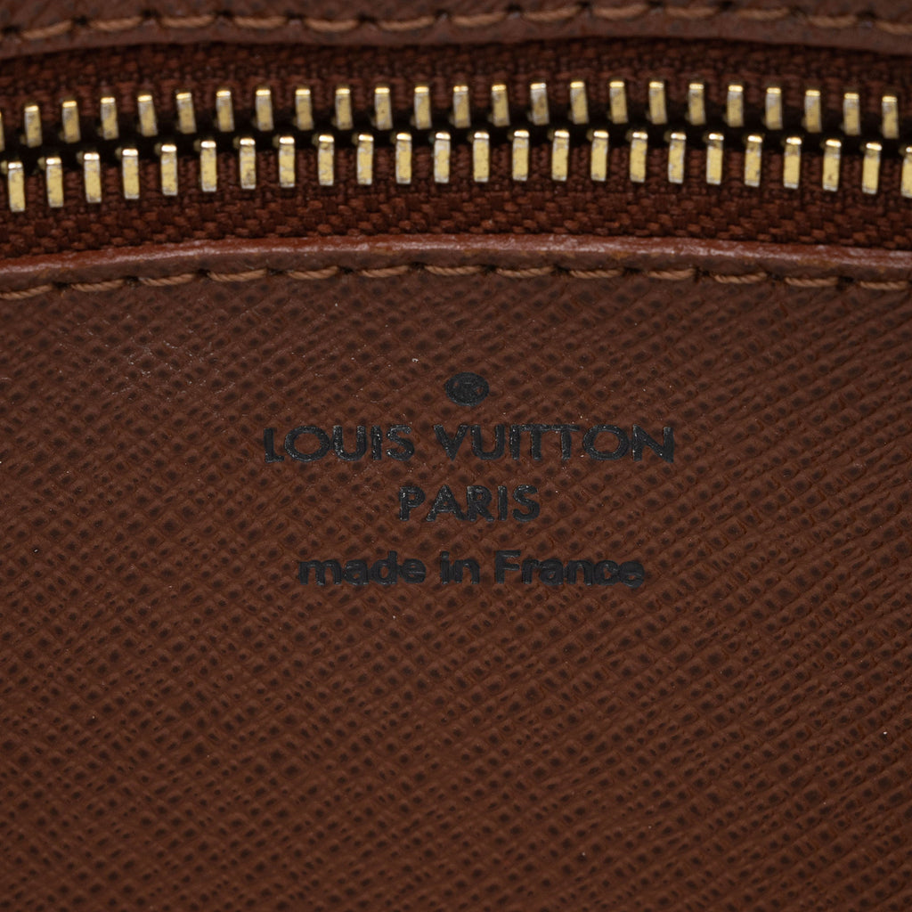 Louis Vuitton Monogram Canvas Trocadero 27 Shoulder Bag (SHF-DEAQoA)