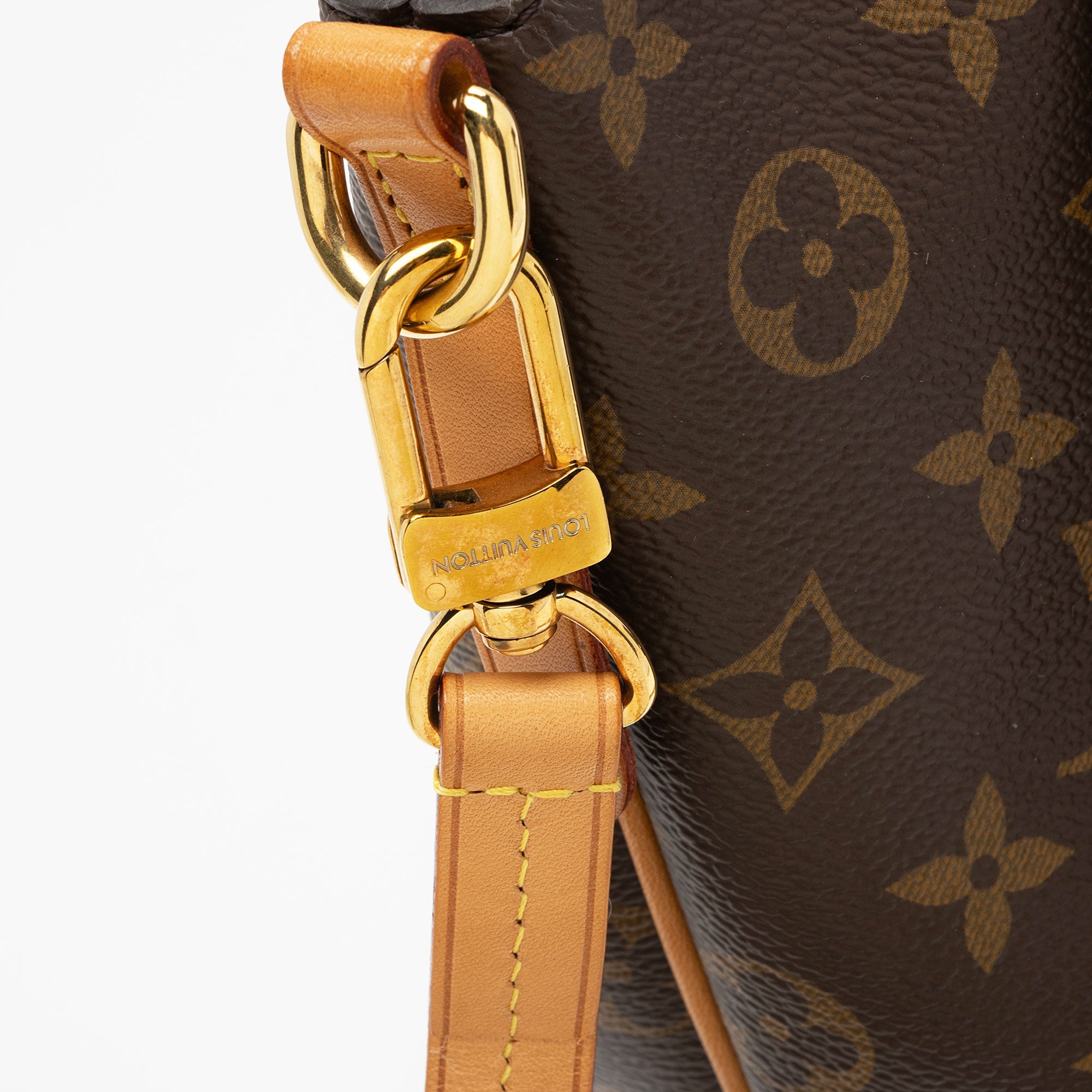 Louis Vuitton Monogram Canvas Turenne PM Satchel (SHF-vmkjV0)