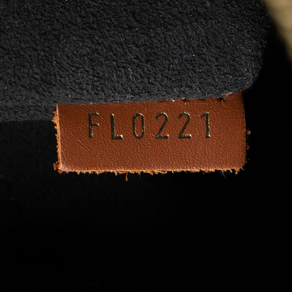 Louis Vuitton Monogram Canvas V Tote MM