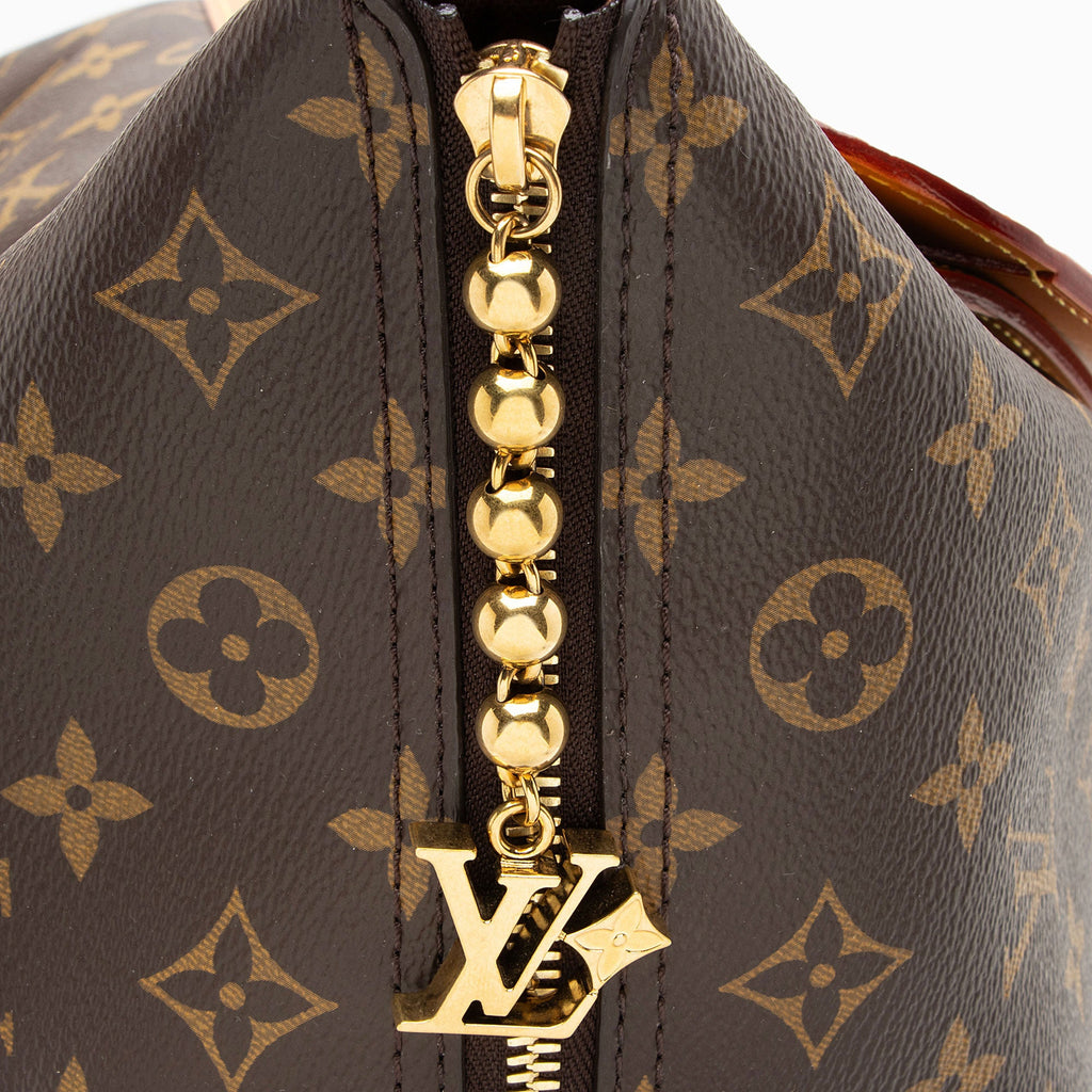 Louis Vuitton Monogram Canvas Vagabond Hobo
