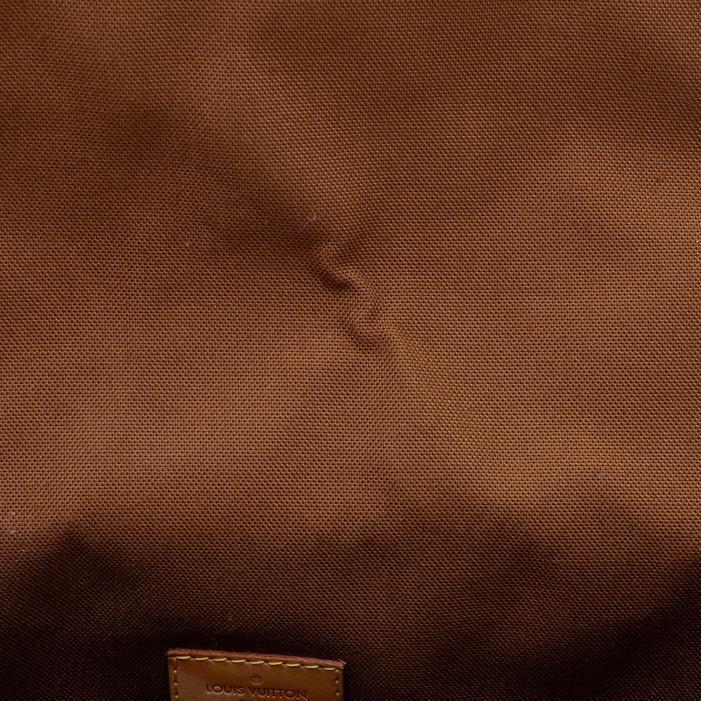 Louis Vuitton Monogram Canvas Valmy MM Messenger Bag (SHF-vusxUP)
