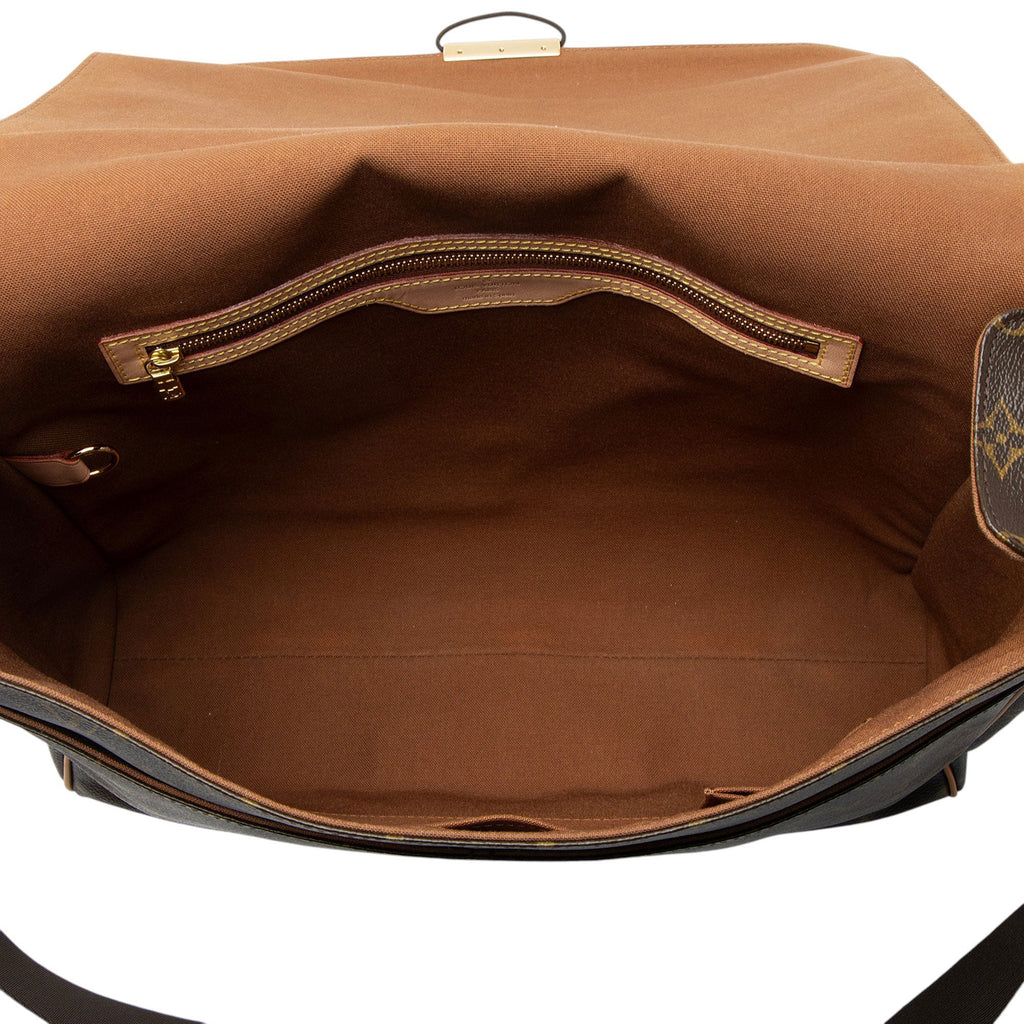 Louis Vuitton Monogram Canvas Valmy MM Messenger