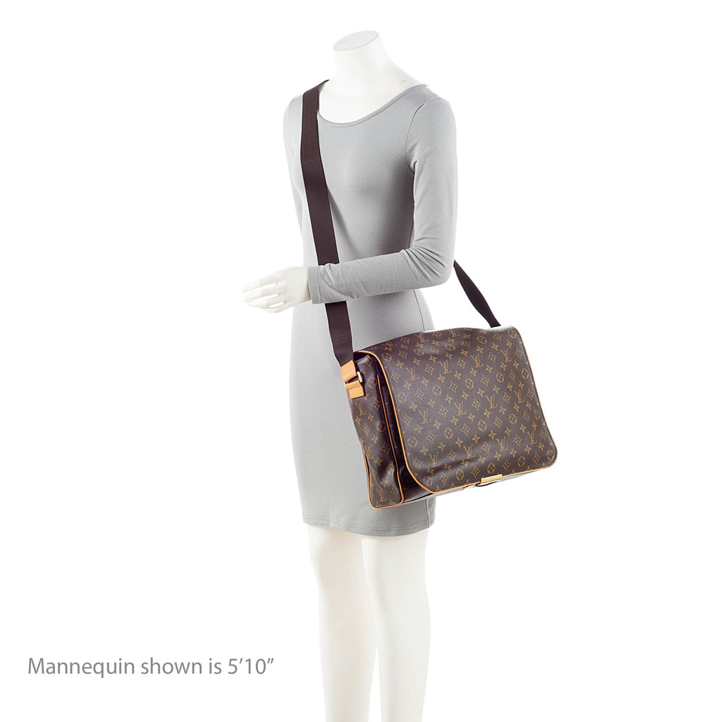 Louis Vuitton Monogram Canvas Valmy MM Messenger