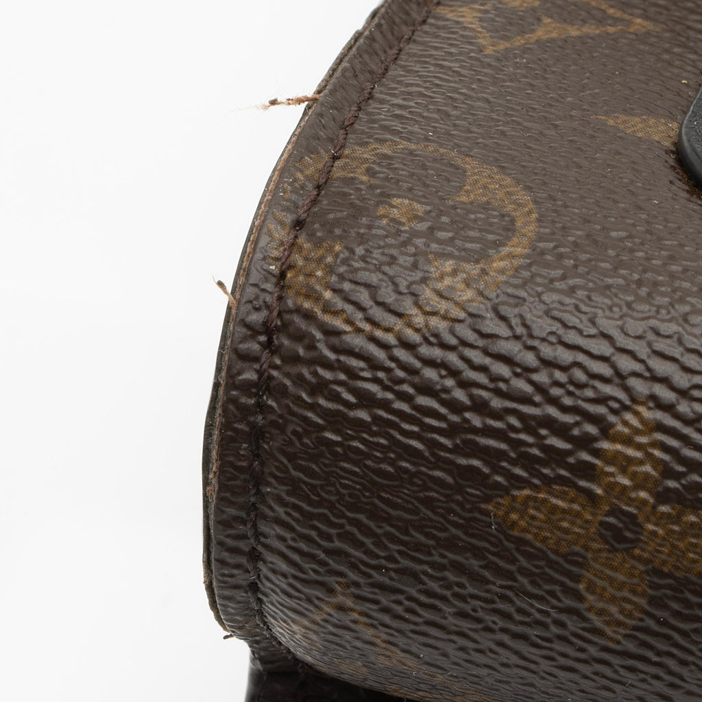 Louis Vuitton Monogram Canvas Victoire Chain Bag (SHF-DHg3ip)