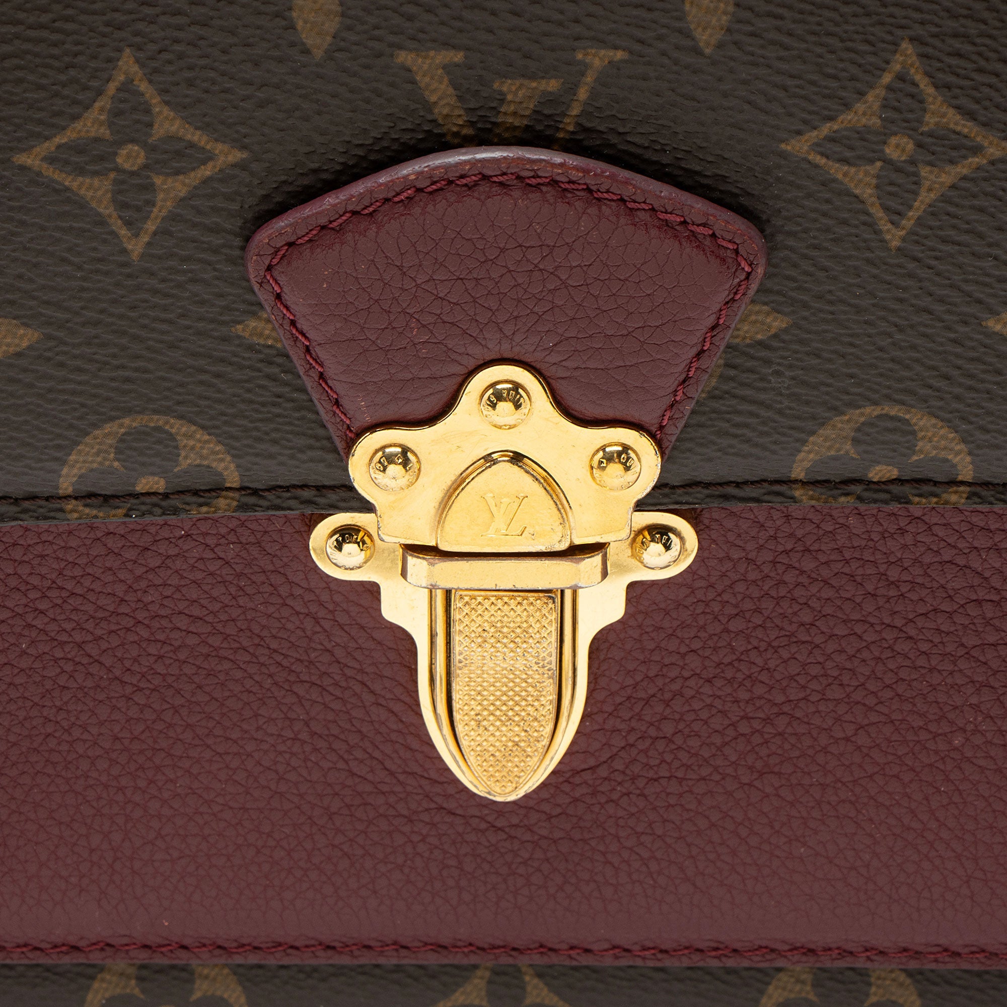 Louis Vuitton Monogram Canvas Victoire Chain Bag