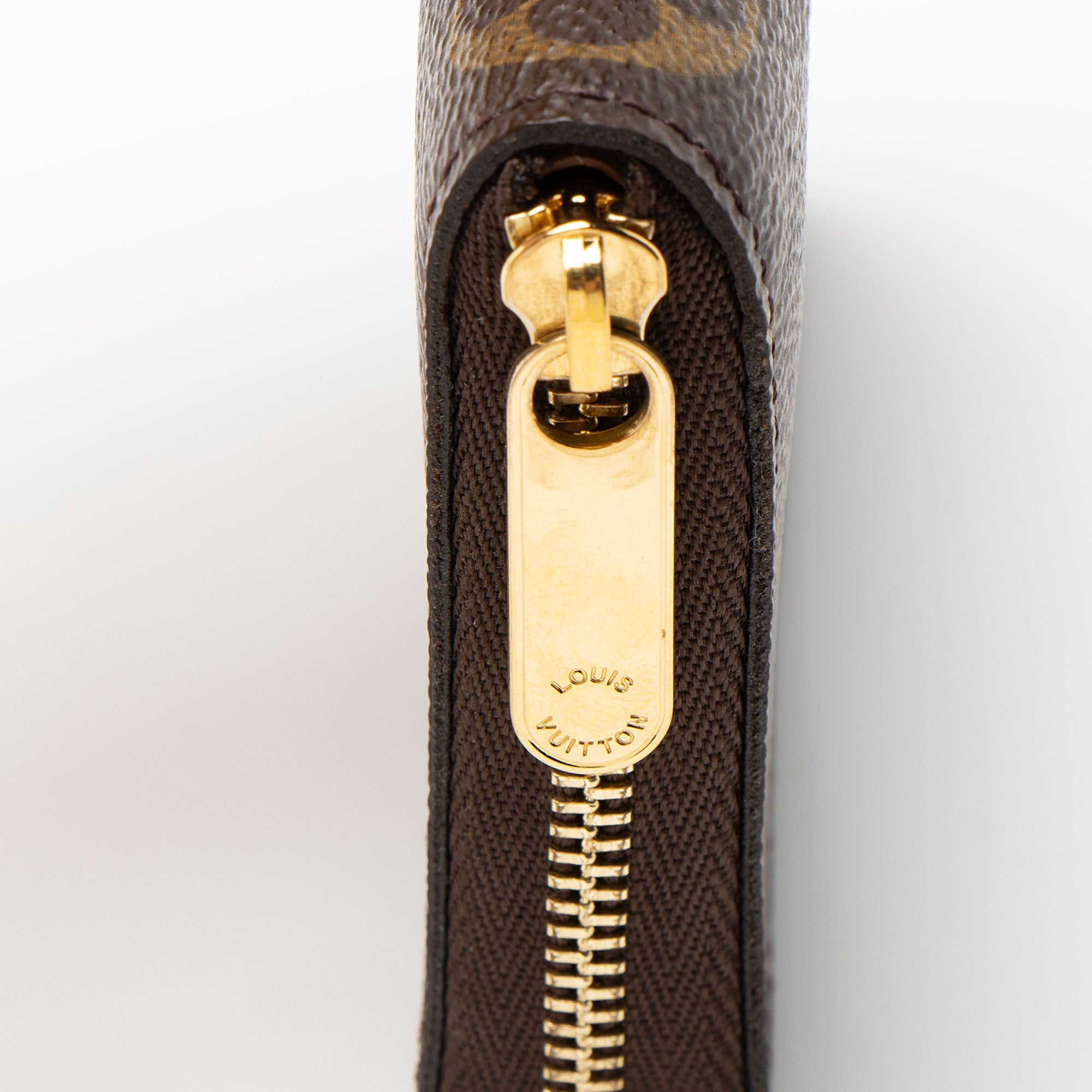 Louis Vuitton Monogram Canvas Zippy Coin Wallet