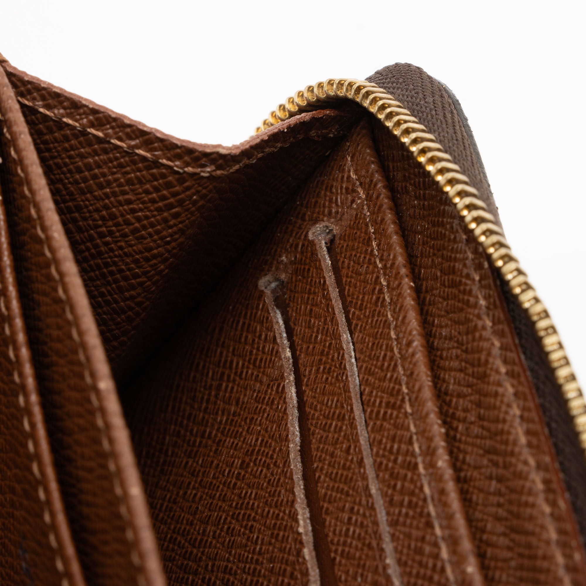 Louis Vuitton Monogram Canvas Zippy Coin Wallet