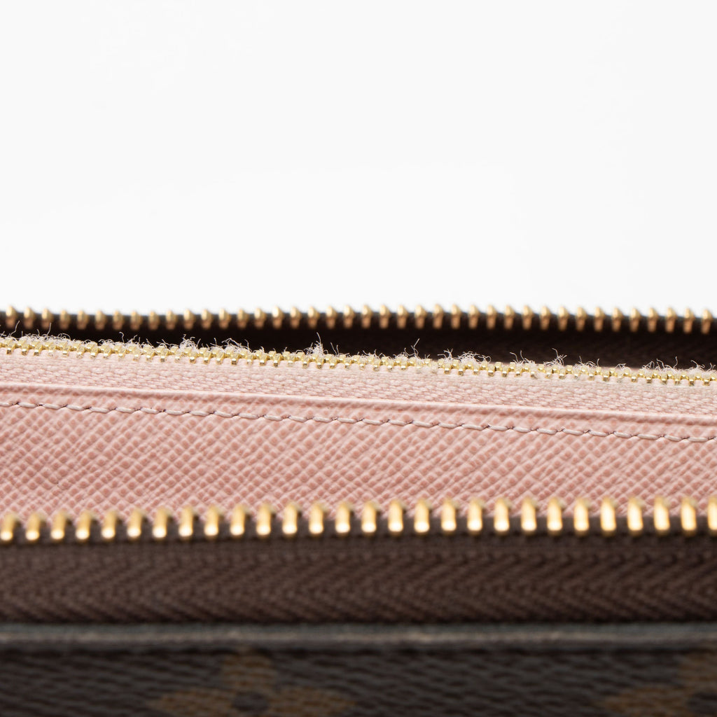 Louis Vuitton Monogram Canvas Zippy Wallet