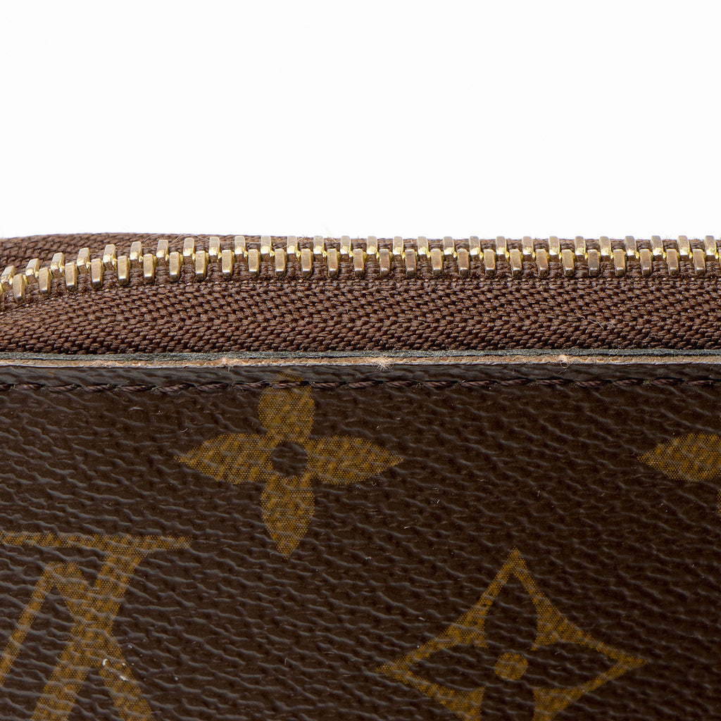 Louis Vuitton Monogram Canvas Zippy Wallet