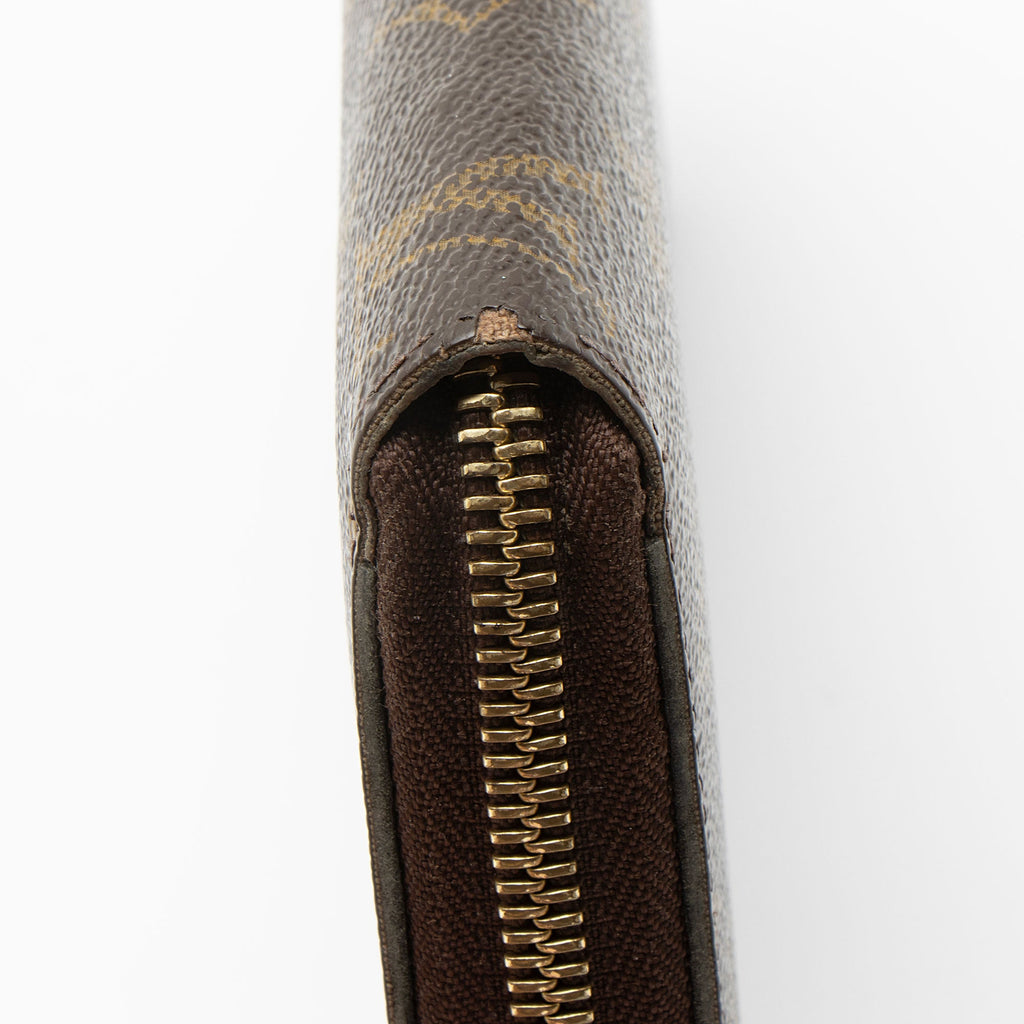 Louis Vuitton Monogram Canvas Zippy Wallet