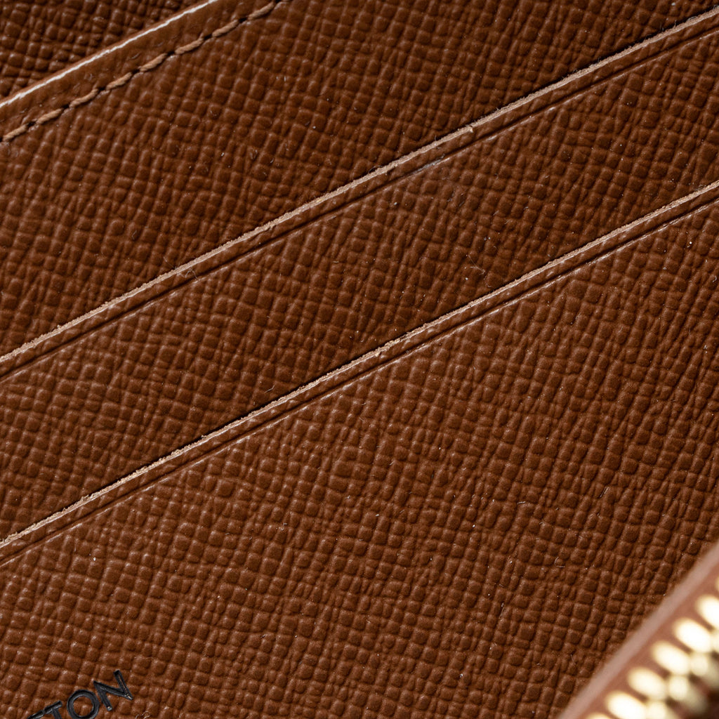 Louis Vuitton Monogram Canvas Zippy Wallet