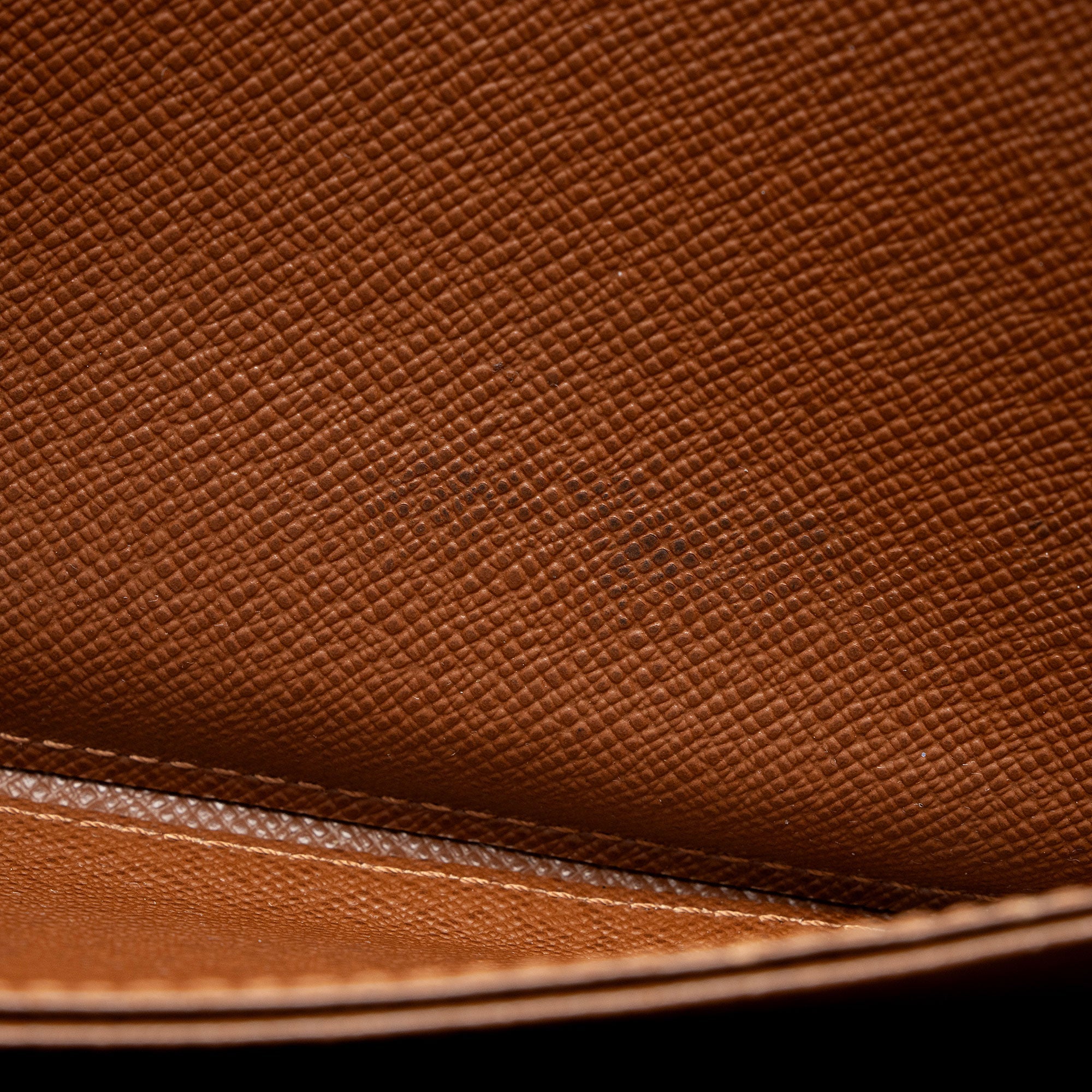Louis Vuitton Monogram Canvas Zippy Wallet