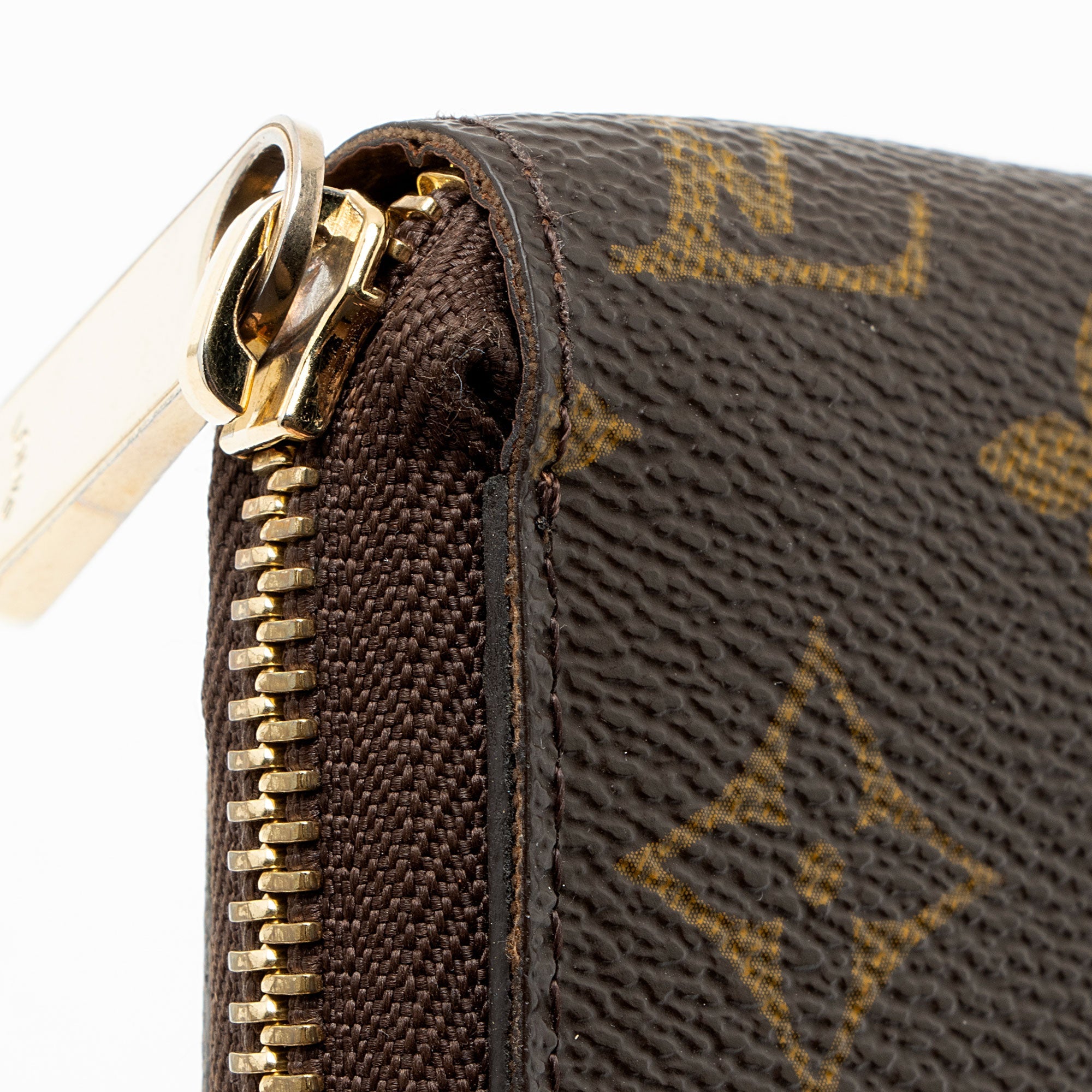 Louis Vuitton Monogram Canvas Zippy Wallet