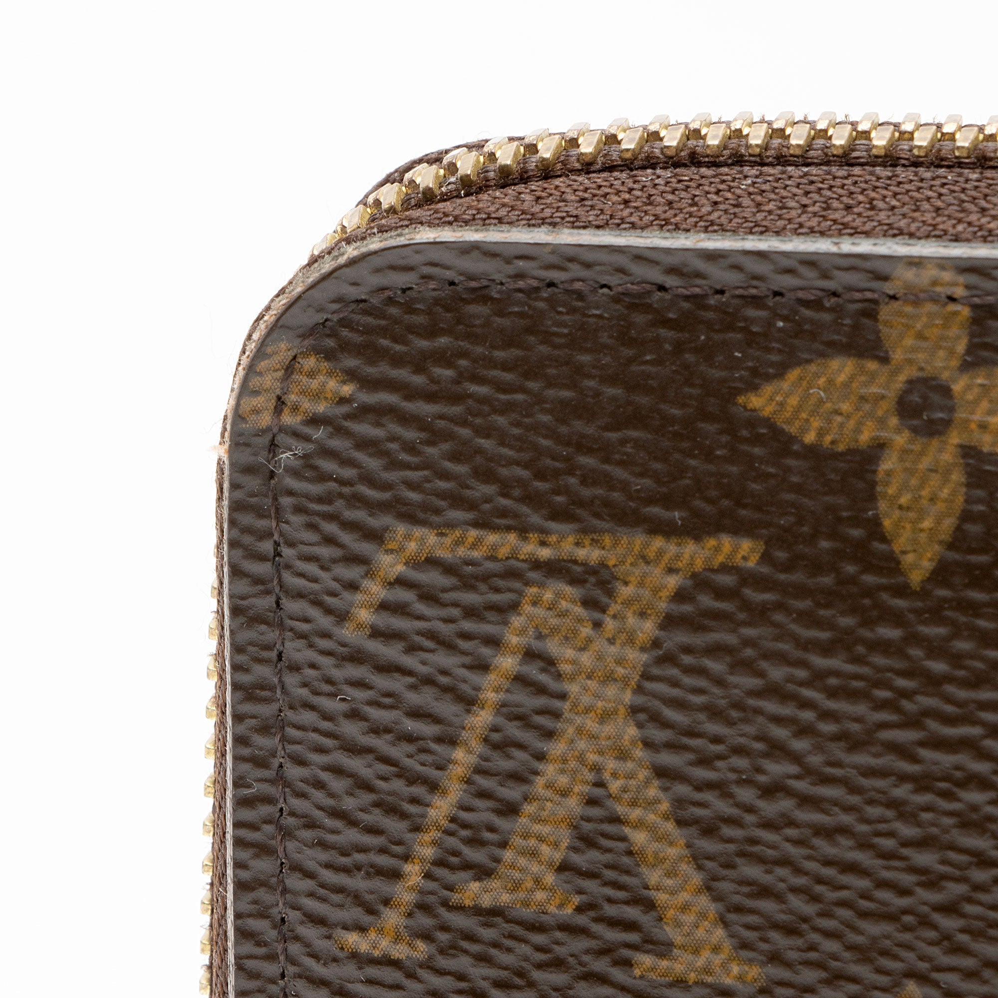 Louis Vuitton Monogram Canvas Zippy Wallet