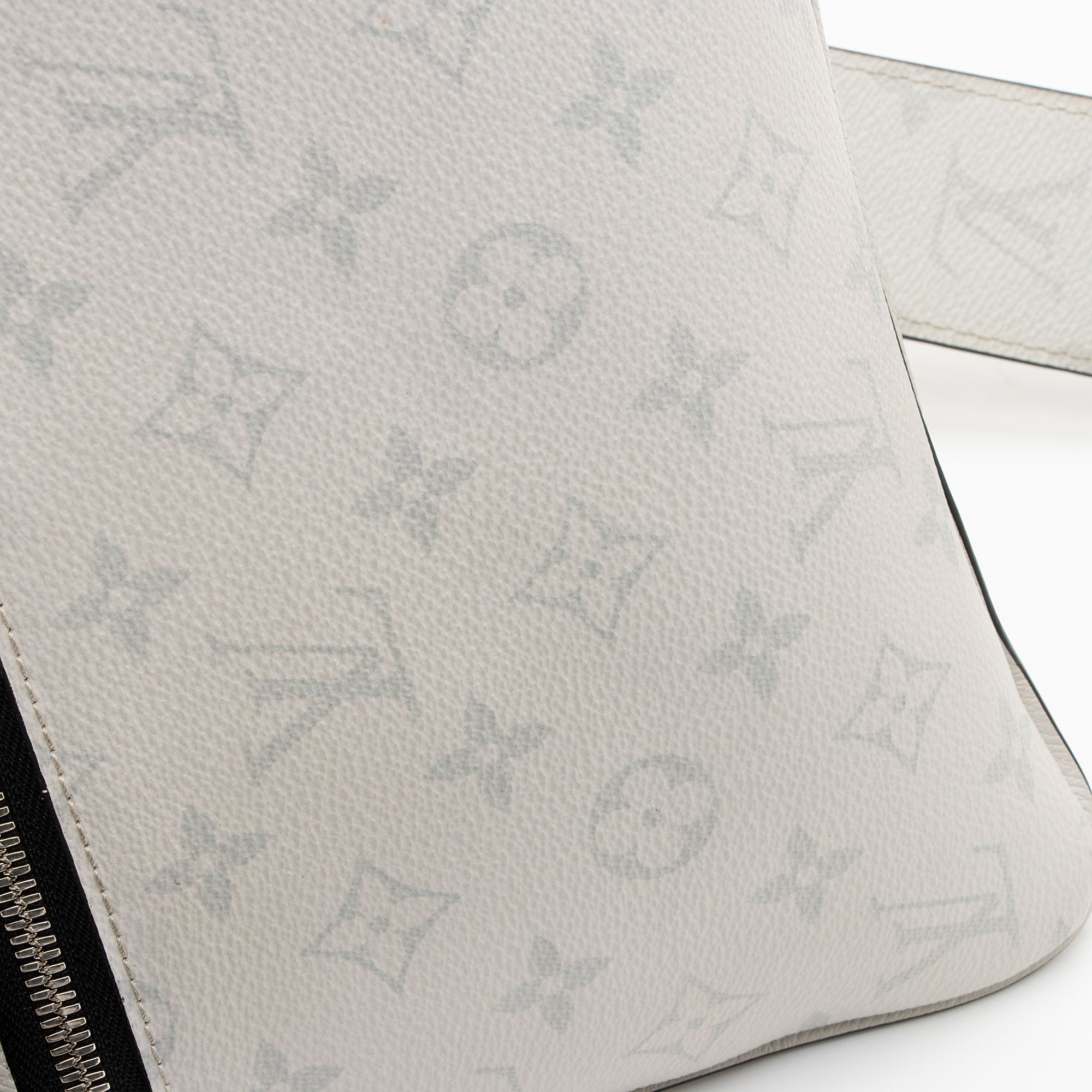 Louis Vuitton Monogram Chalk Taiga Leather Outdoor Flap Messenger