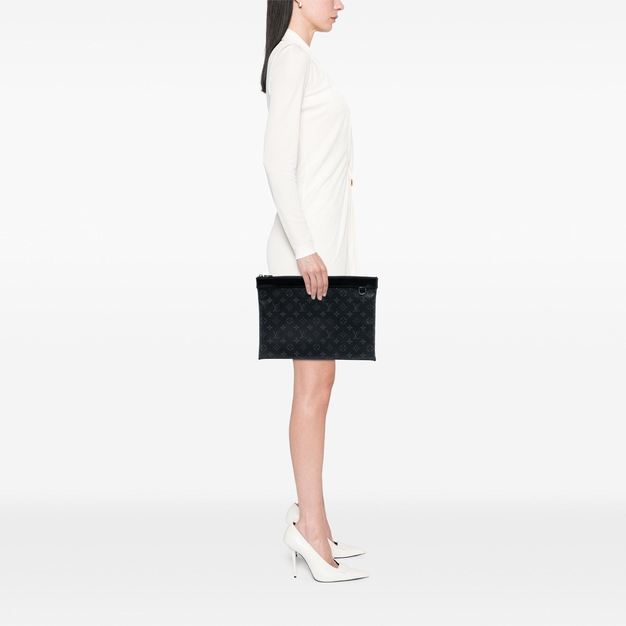 Louis Vuitton Monogram Eclipse Discovery Pochette GM