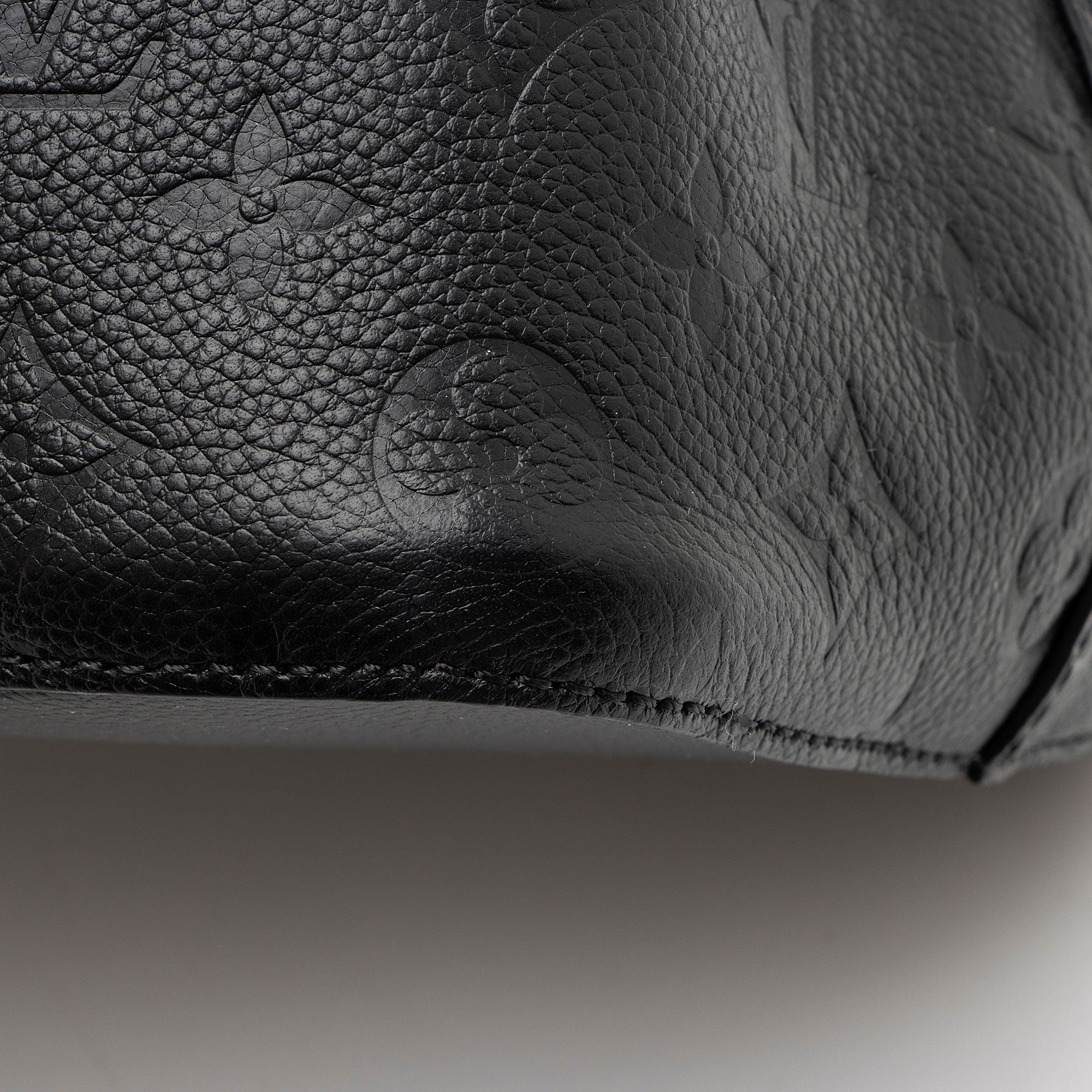 Louis Vuitton Monogram Empreinte Neonoe MM Shoulder Bag