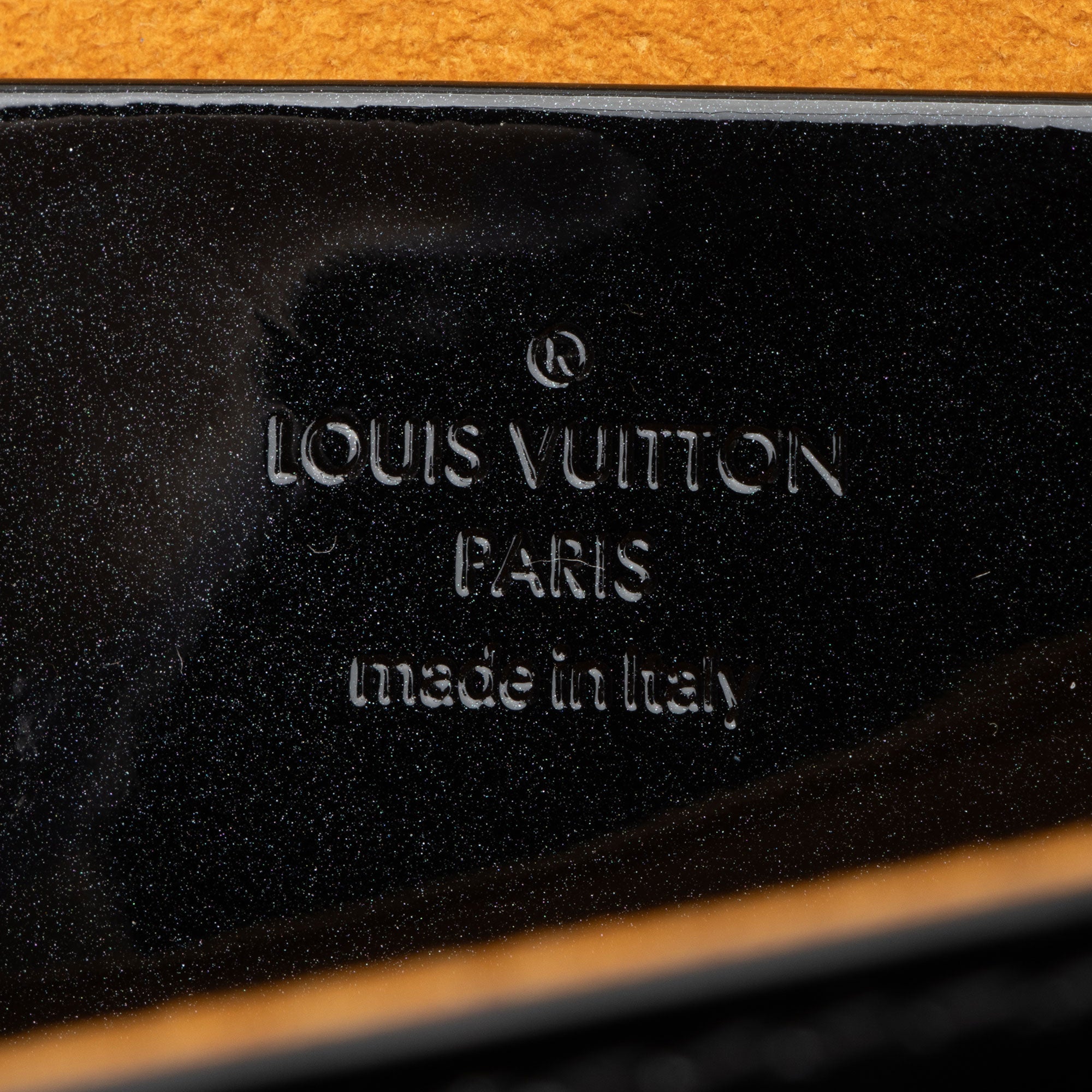 Louis Vuitton Monogram Epi Vernis Wynwood Shoulder Bag (SHF-Fgly0l)