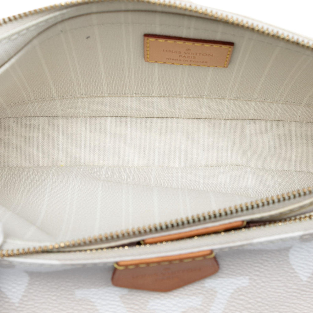 Louis Vuitton Monogram Giant By The Pool Multi Pochette Accessoires