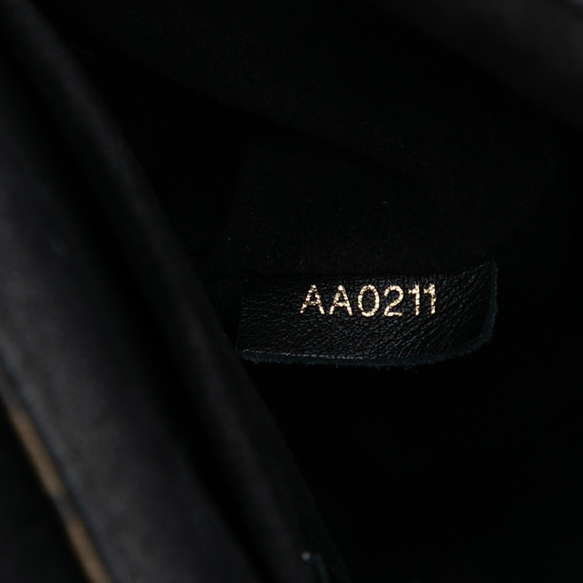 Louis Vuitton Monogram Locky BB