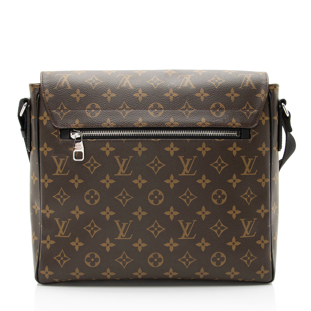Louis Vuitton Monogram Macassar Canvas District MM Messenger