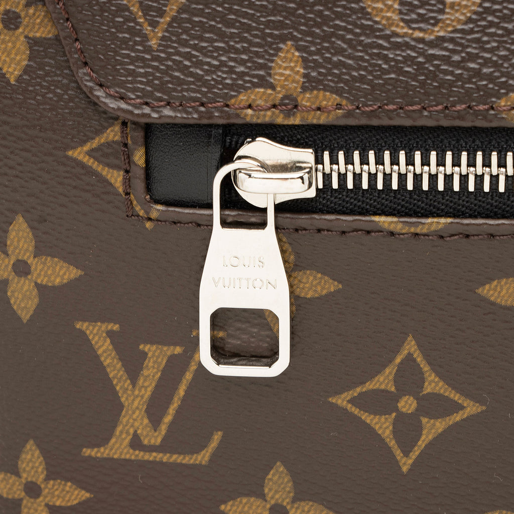 Louis Vuitton Monogram Macassar Canvas District MM Messenger