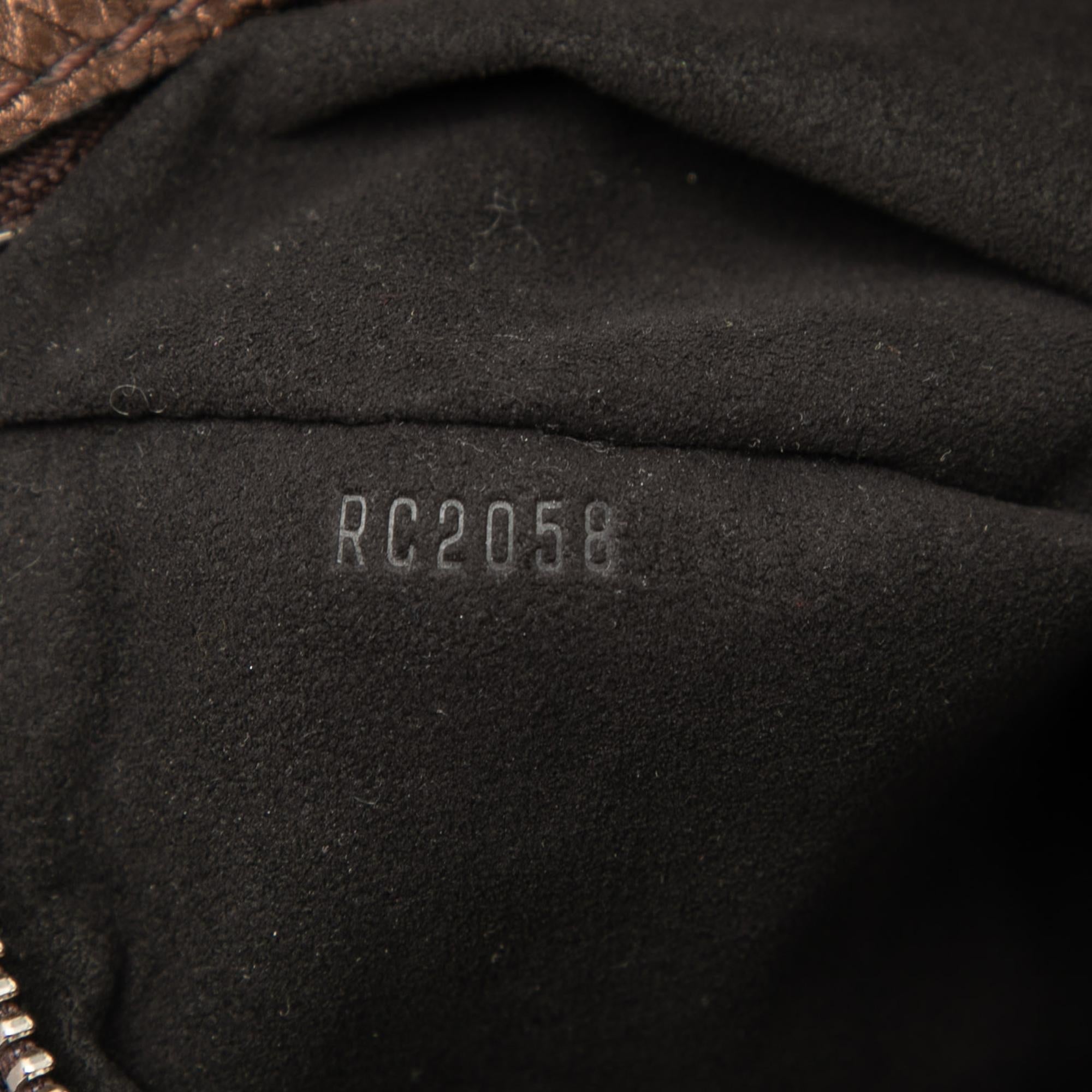 Louis Vuitton Monogram Mahina L Hobo