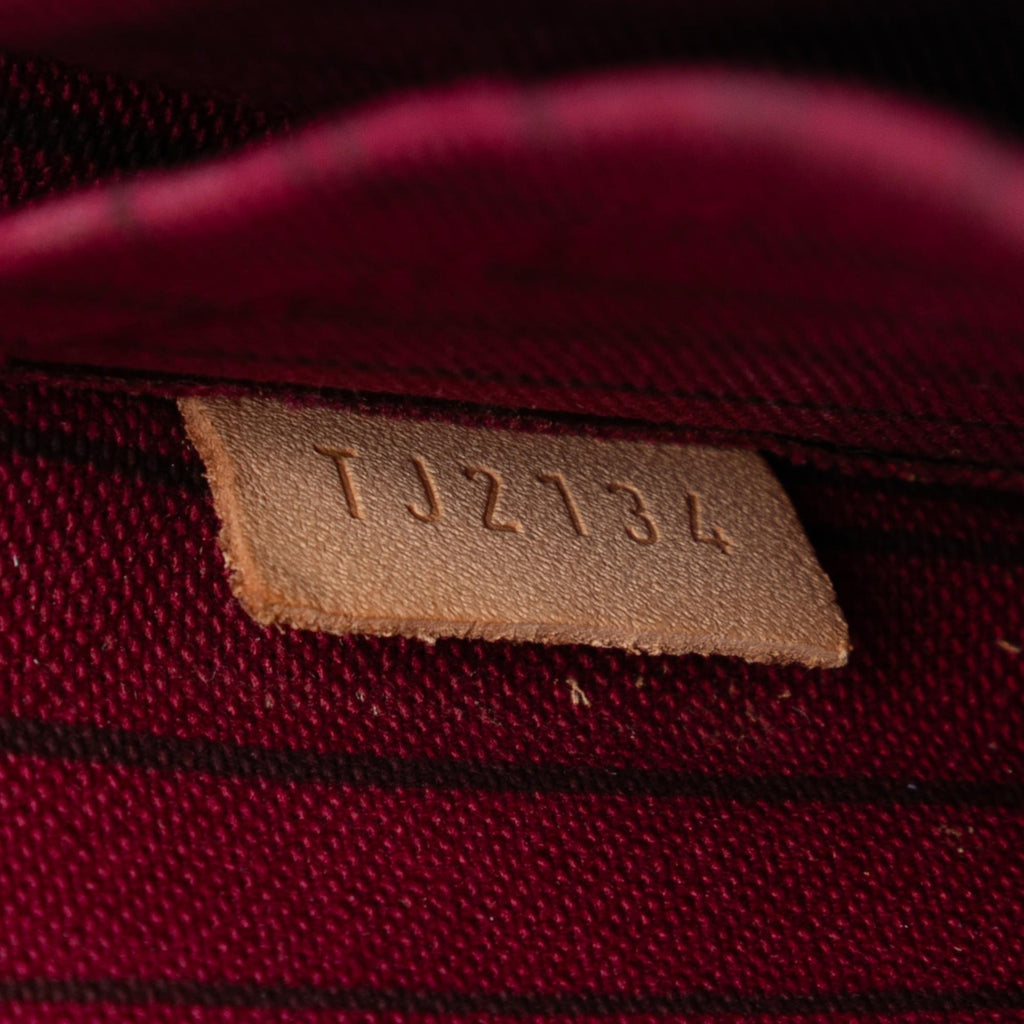 Louis Vuitton Monogram Neverfull MM Pouch