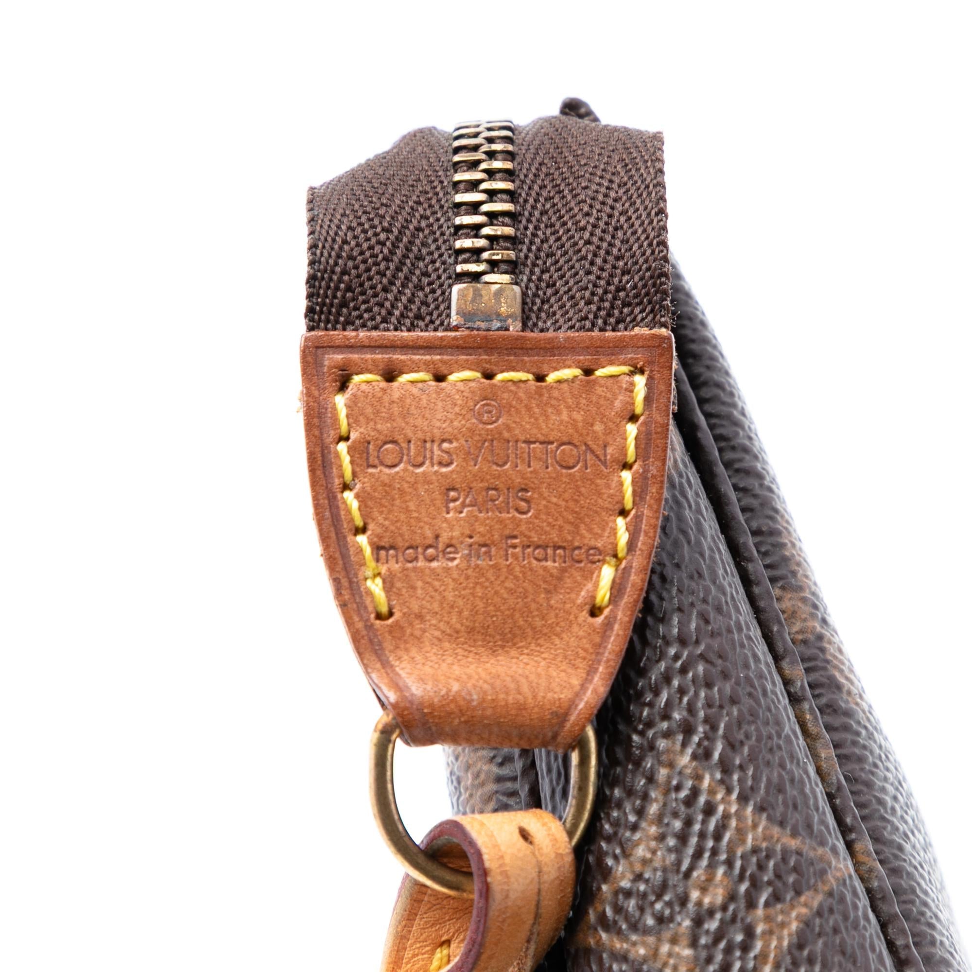 Louis Vuitton Monogram Pochette Accessoires