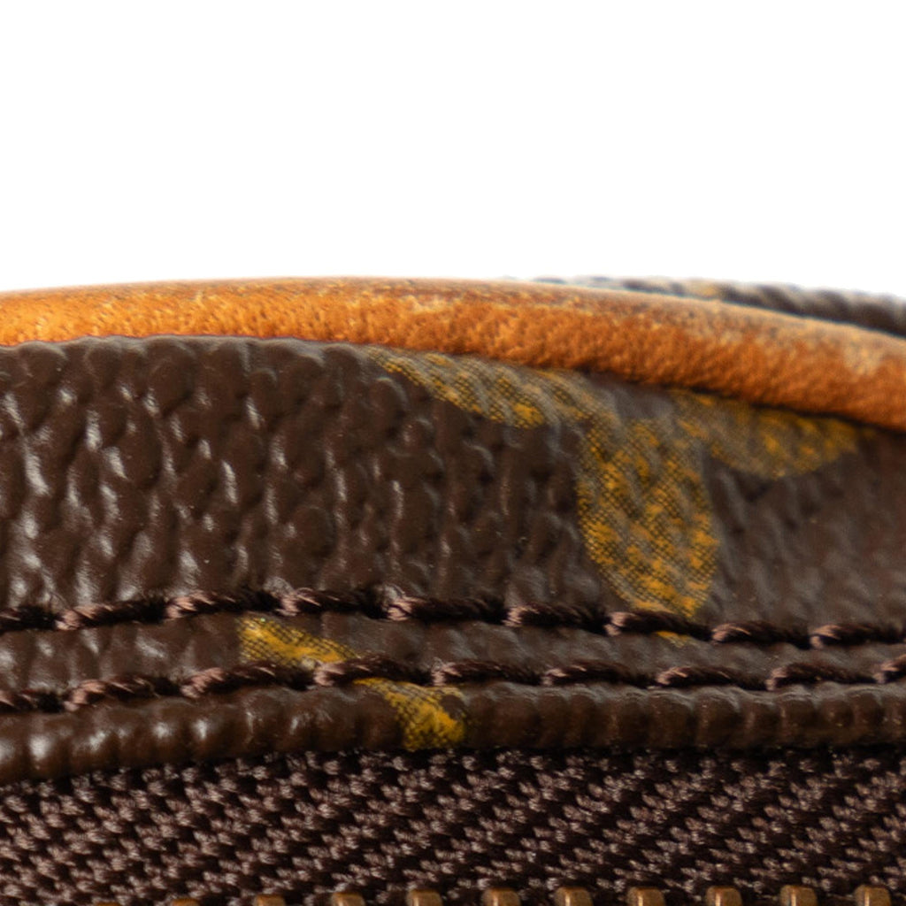Louis Vuitton Monogram Pochette Marly Bandouliere (SHG-vSClvp)