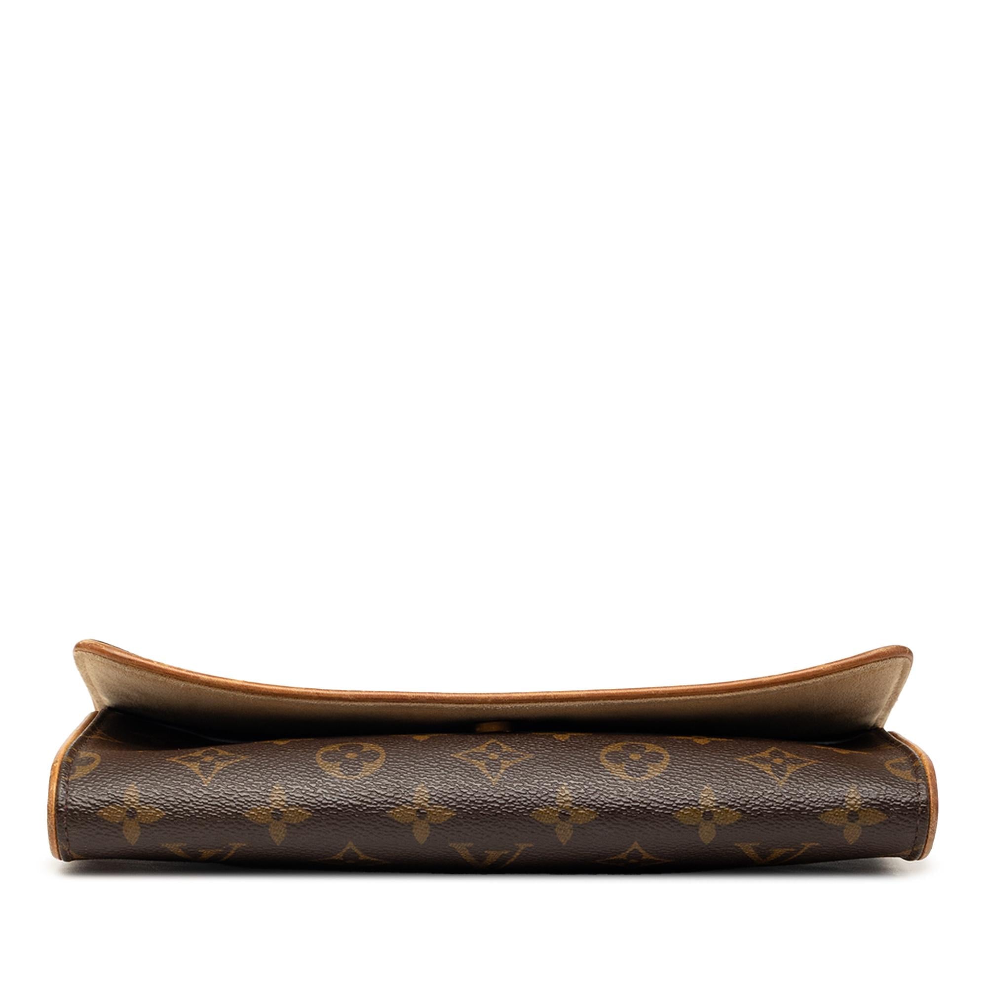 Louis Vuitton Monogram Pochette Twin GM