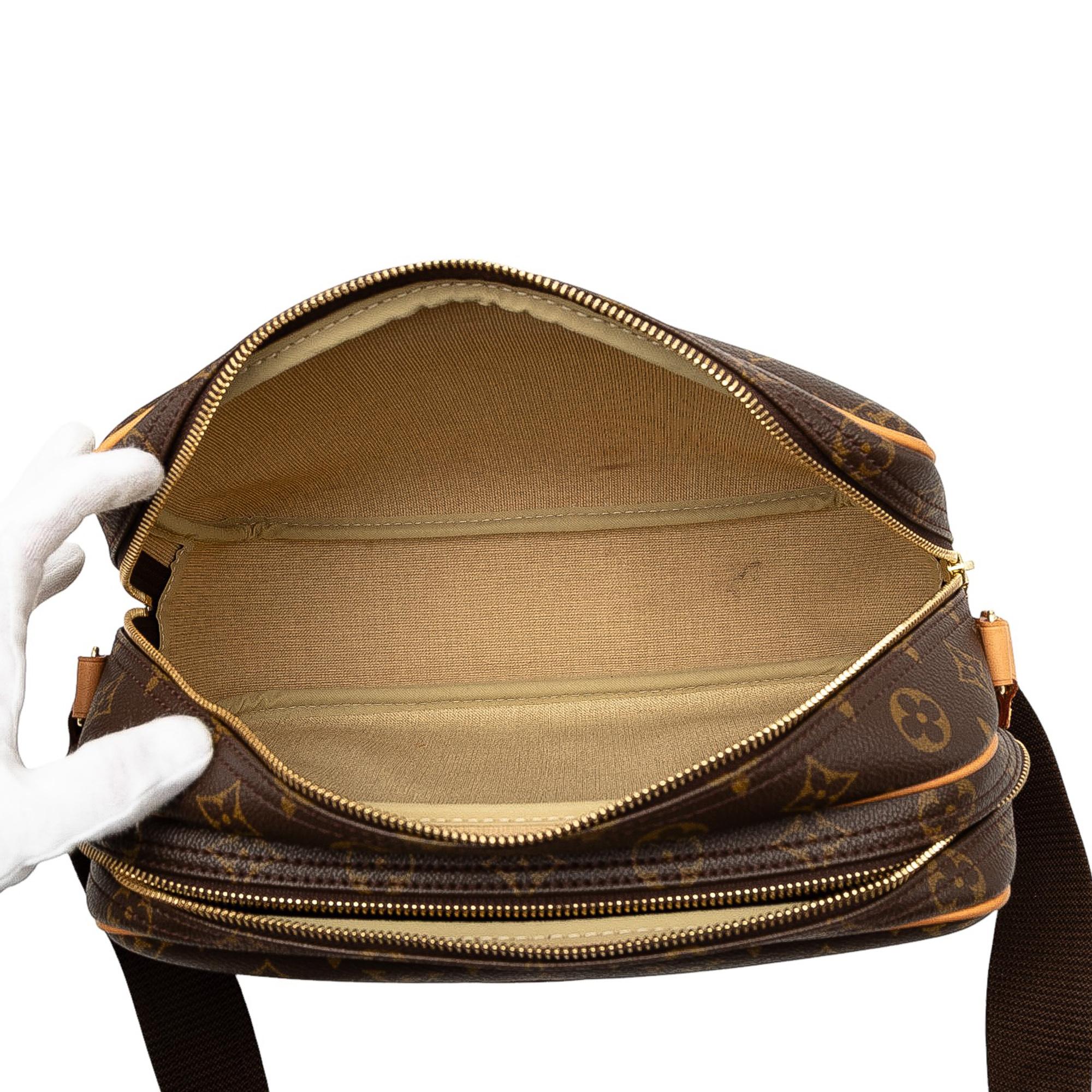 Louis Vuitton Monogram Reporter PM