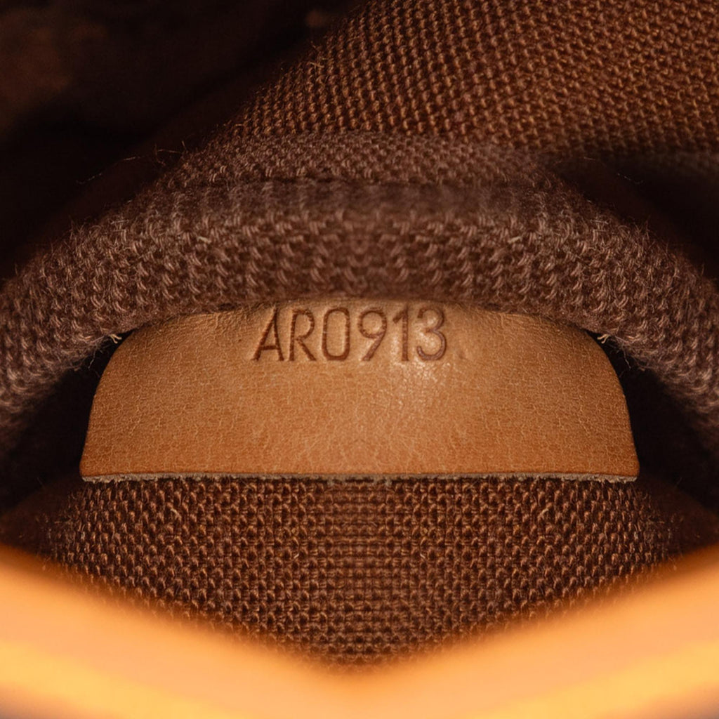 Louis Vuitton Monogram Saumur 25