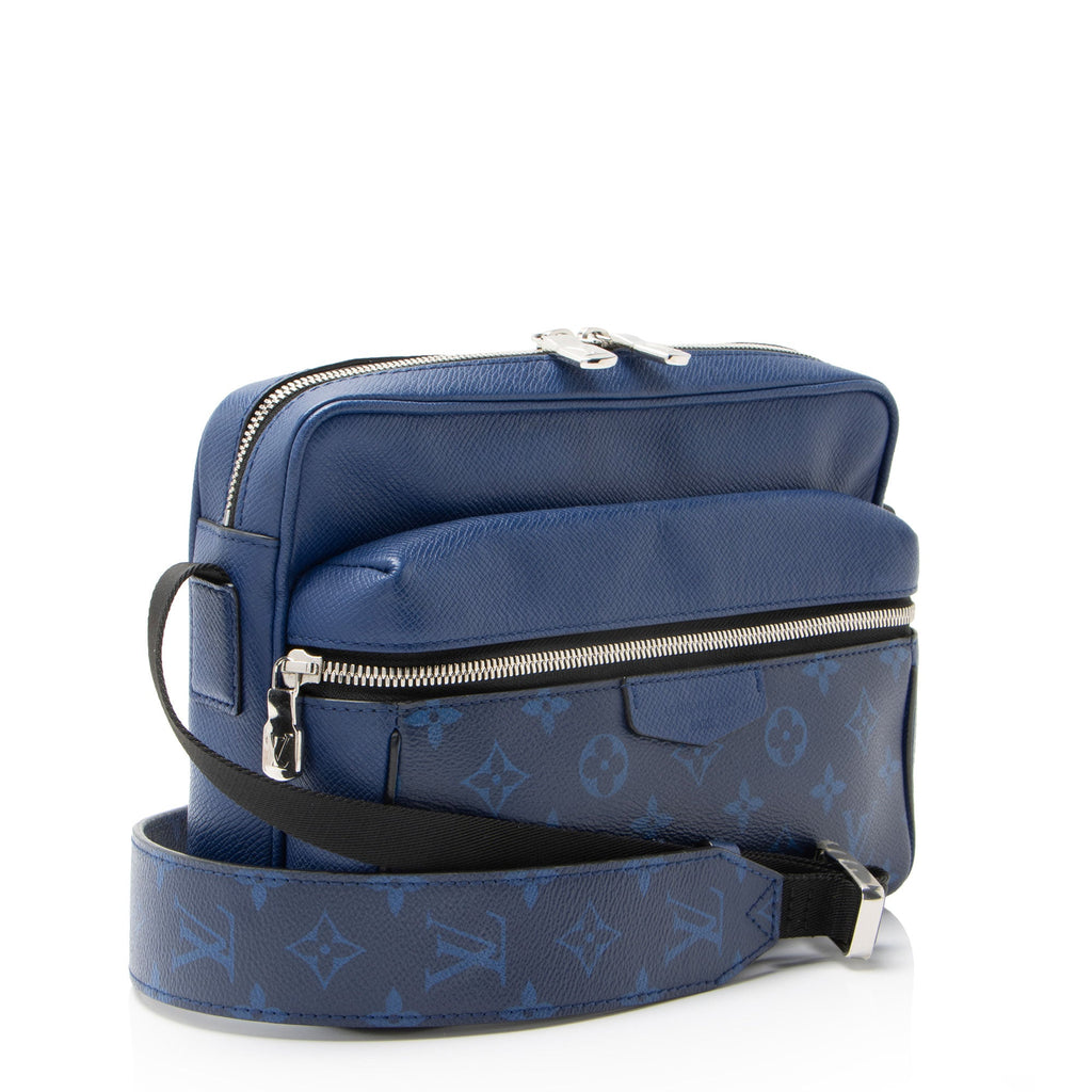Louis Vuitton Monogram Taiga Leather Outdoor Messenger