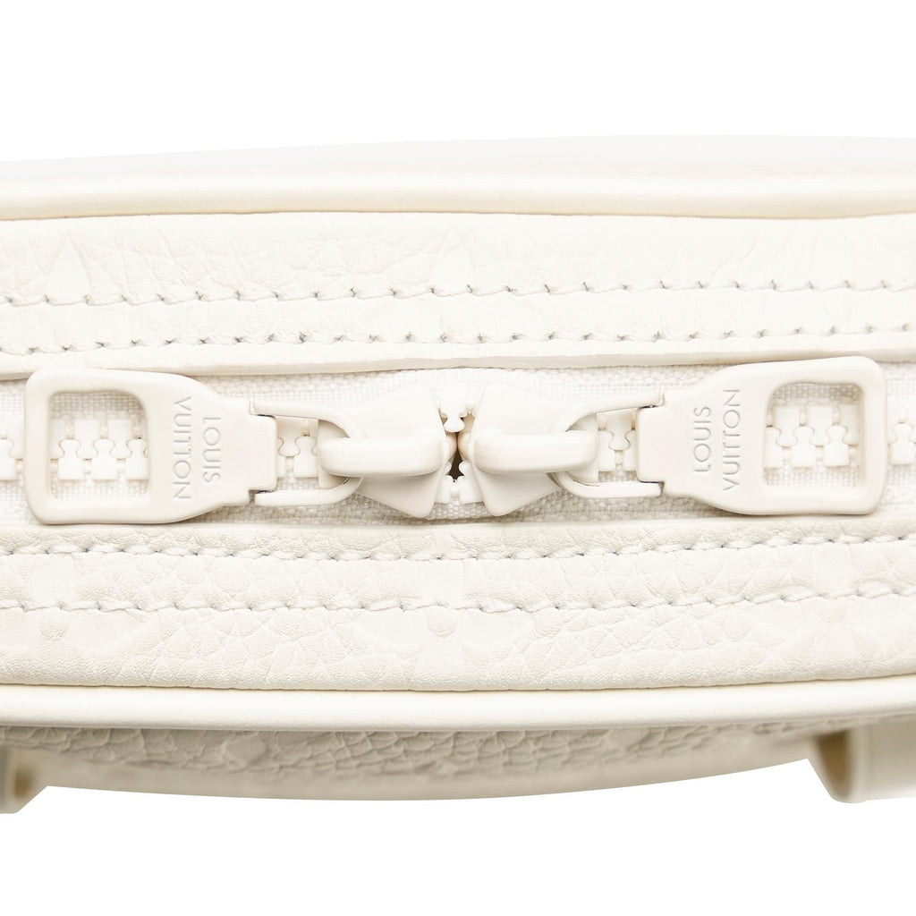 Louis Vuitton Monogram Taurillon Utility Side