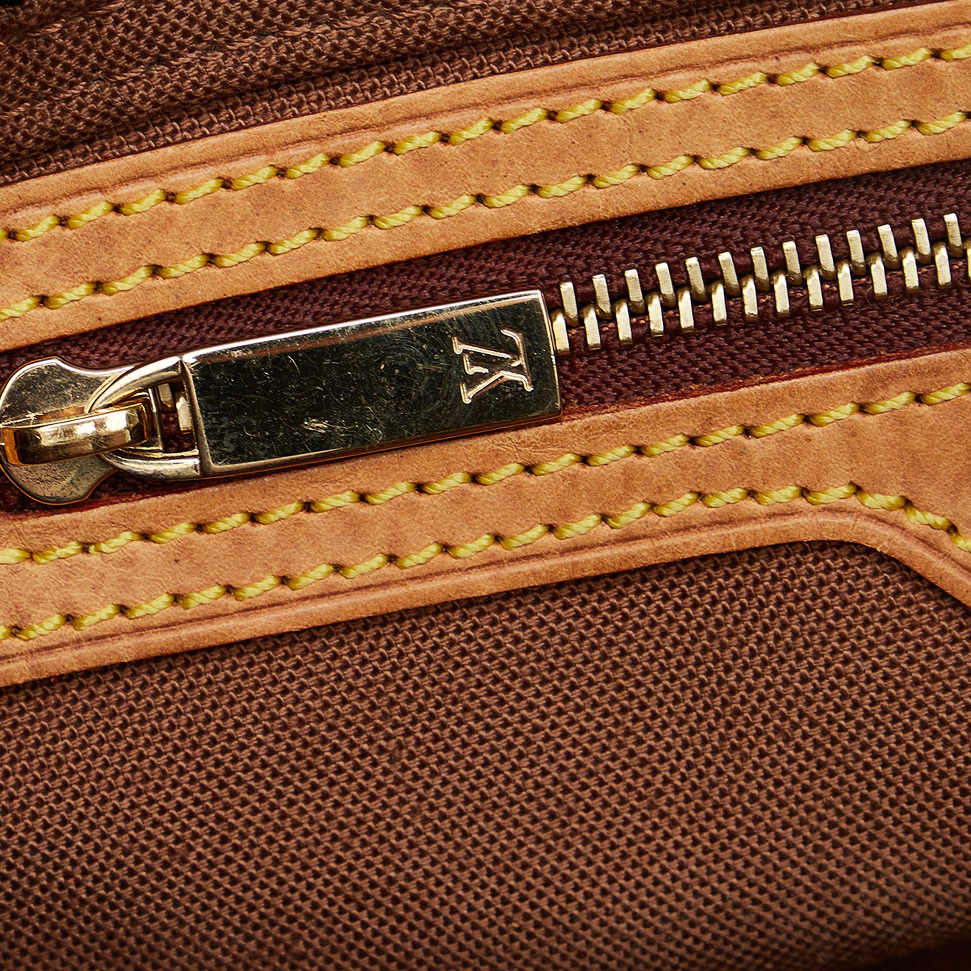 Louis Vuitton Monogram Trotteur (SHG-tO6bVz)